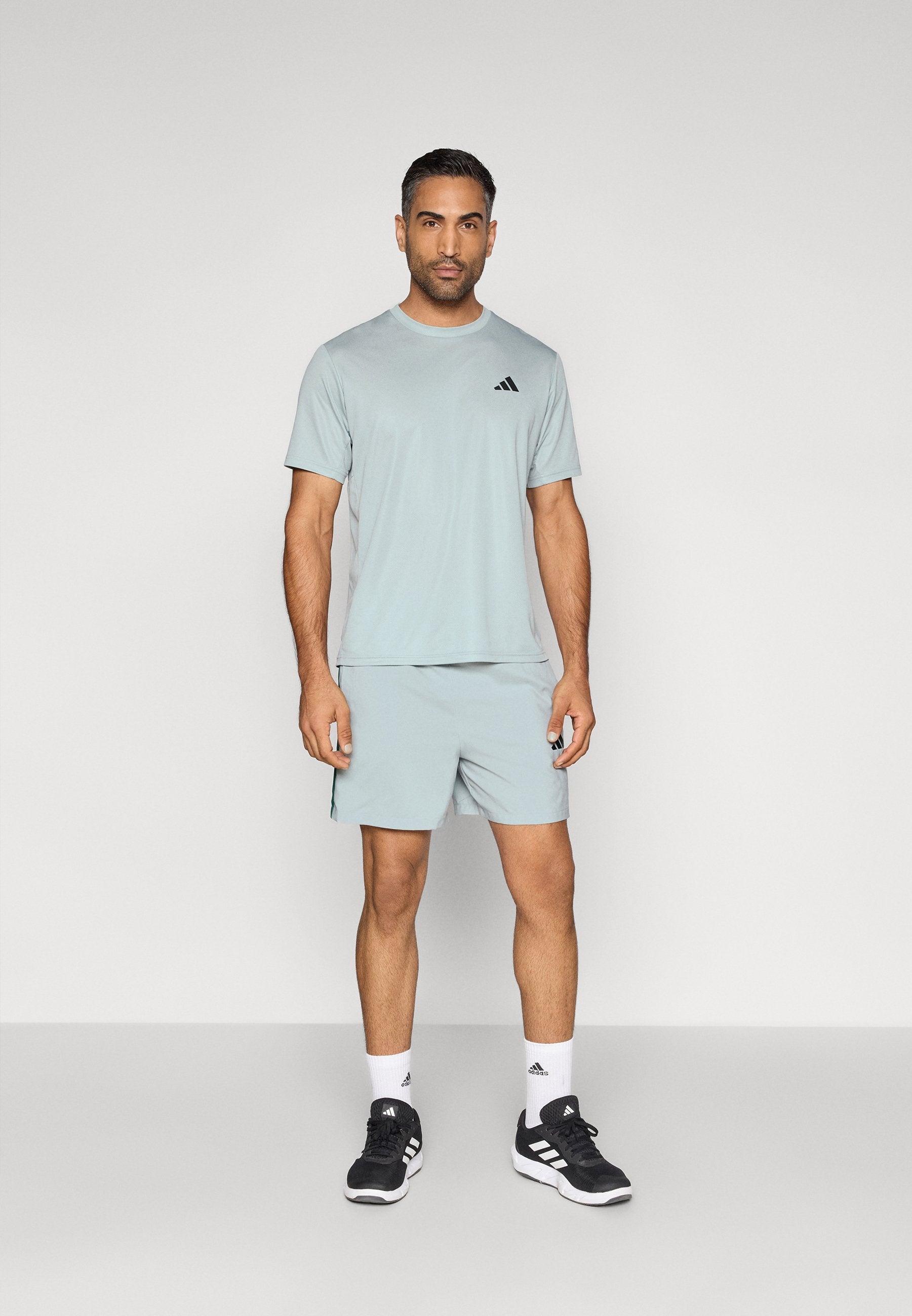 M 3S CHELSEA B - Sports shorts - sage/collegiate green