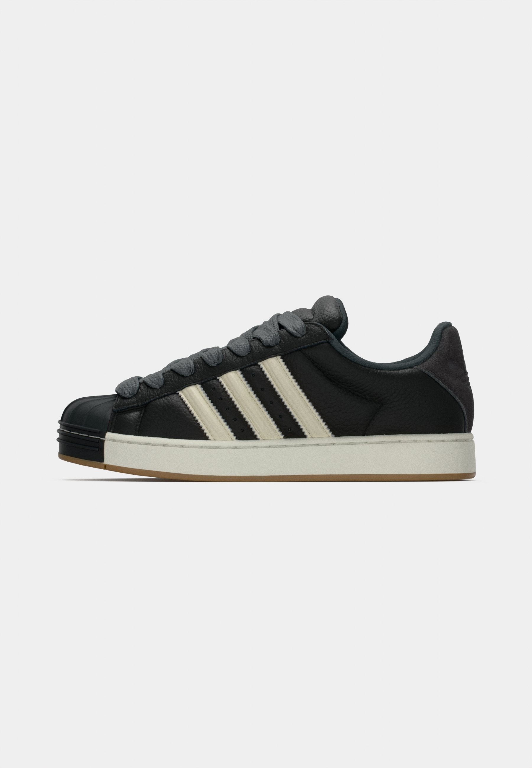SUPERSTAR ST UNISEX - Chaussures de skate - noir/blanc cassé