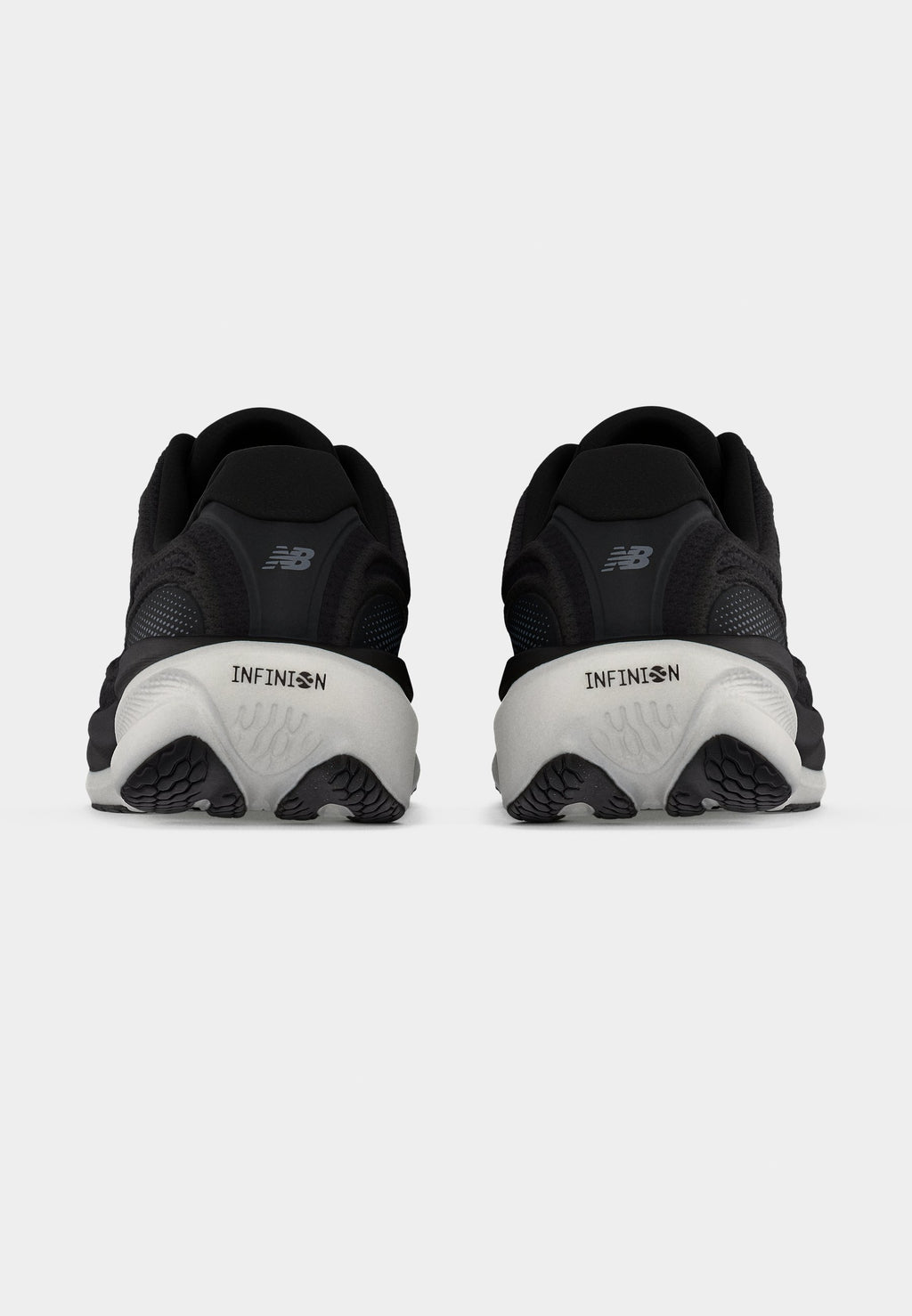 1080V15 - Road running shoes - black