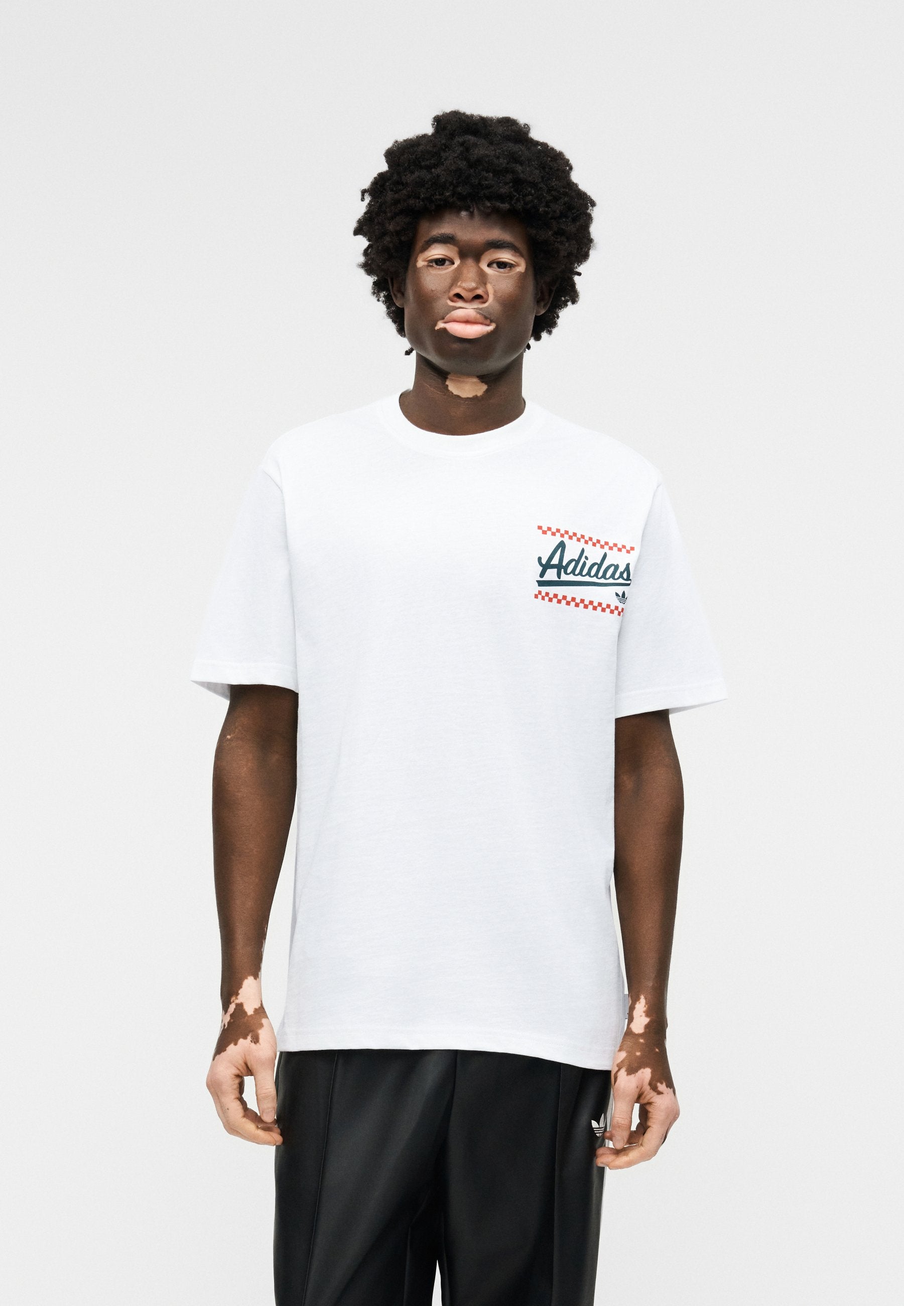 LOOSE GRAPHIC UNISEX - Print T-shirt - white