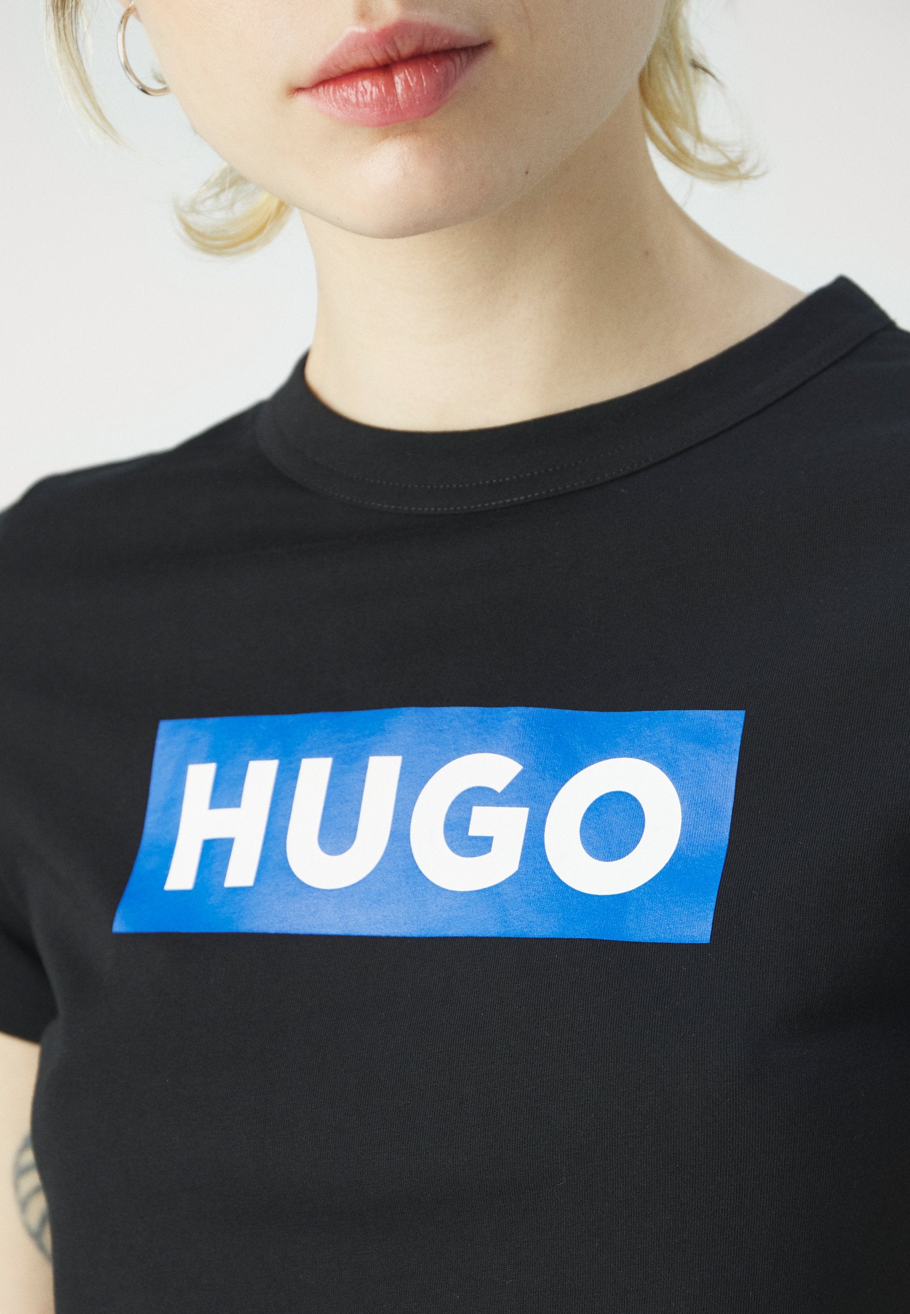 CLASSIC TEE - Print T-shirt - black