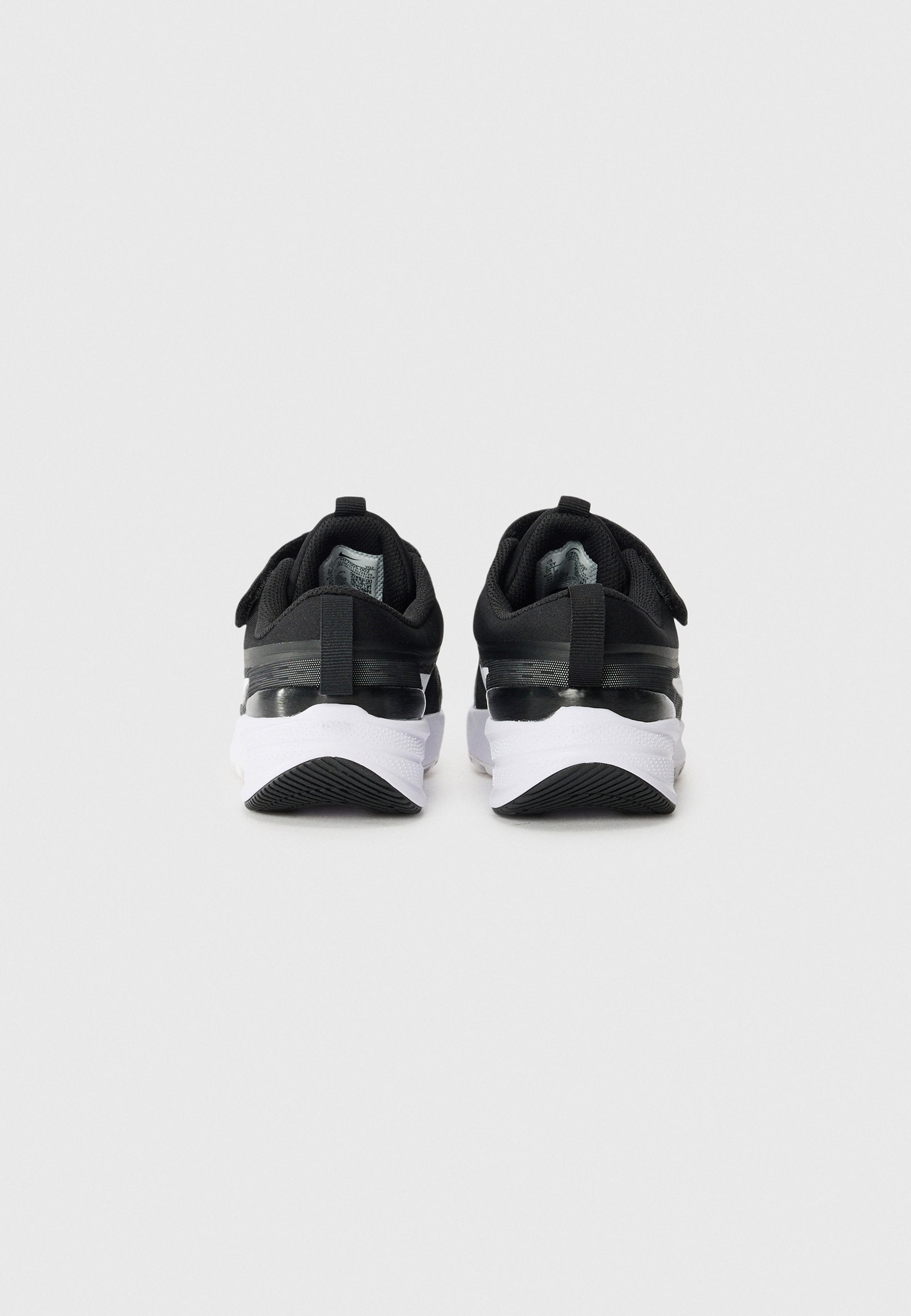 STAR RUNNER 5 UNISEX - أحذية جري على الطرق - أسود/أبيض