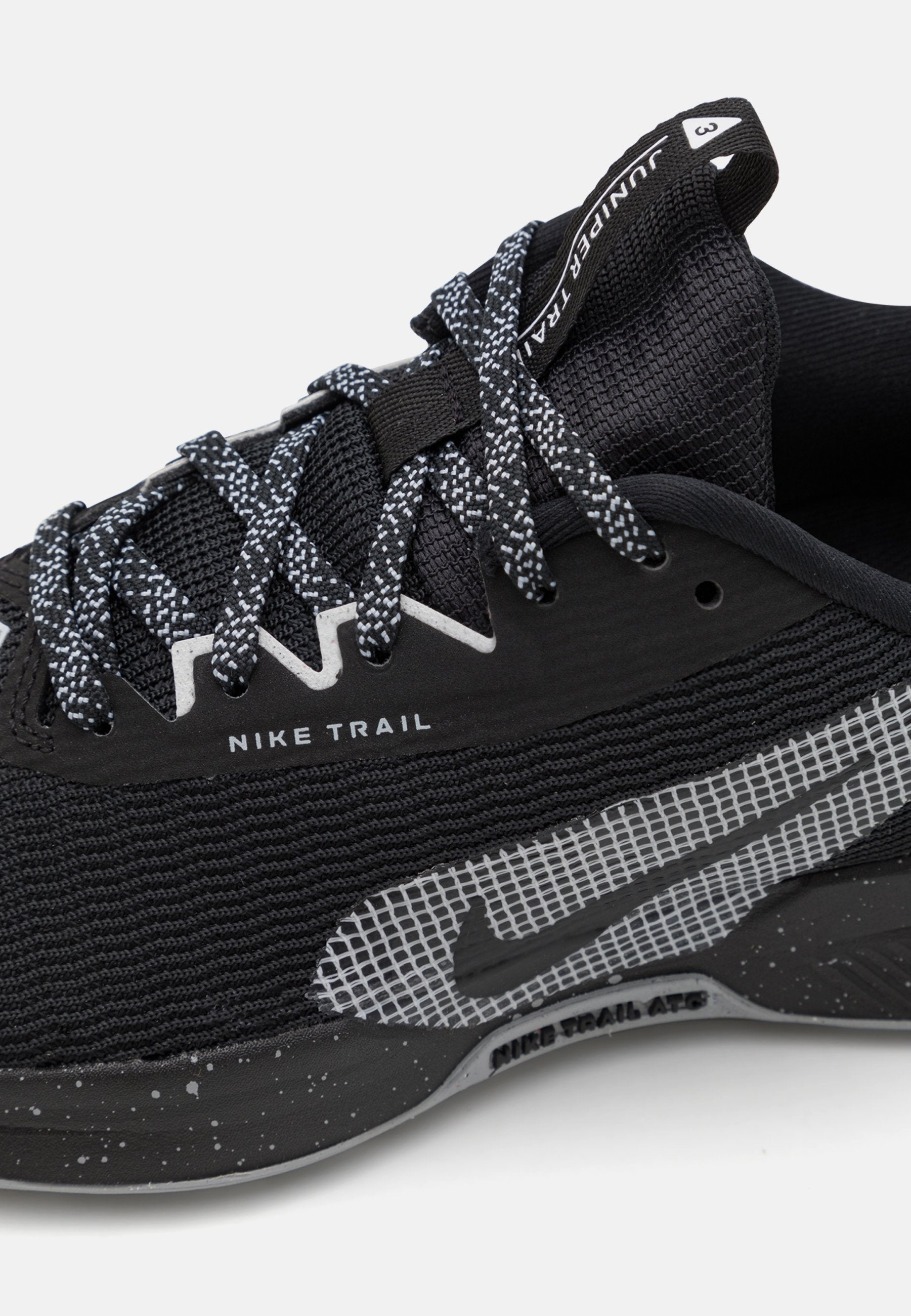 JUNIPER 3 - Trail running shoes - black/wolf grey/photon dust