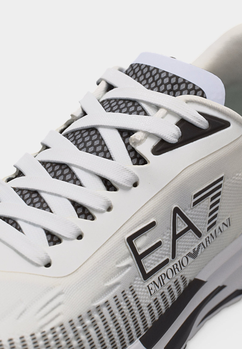 NEW CRUSHER DISTANCE UNISEX - Baskets - white/black