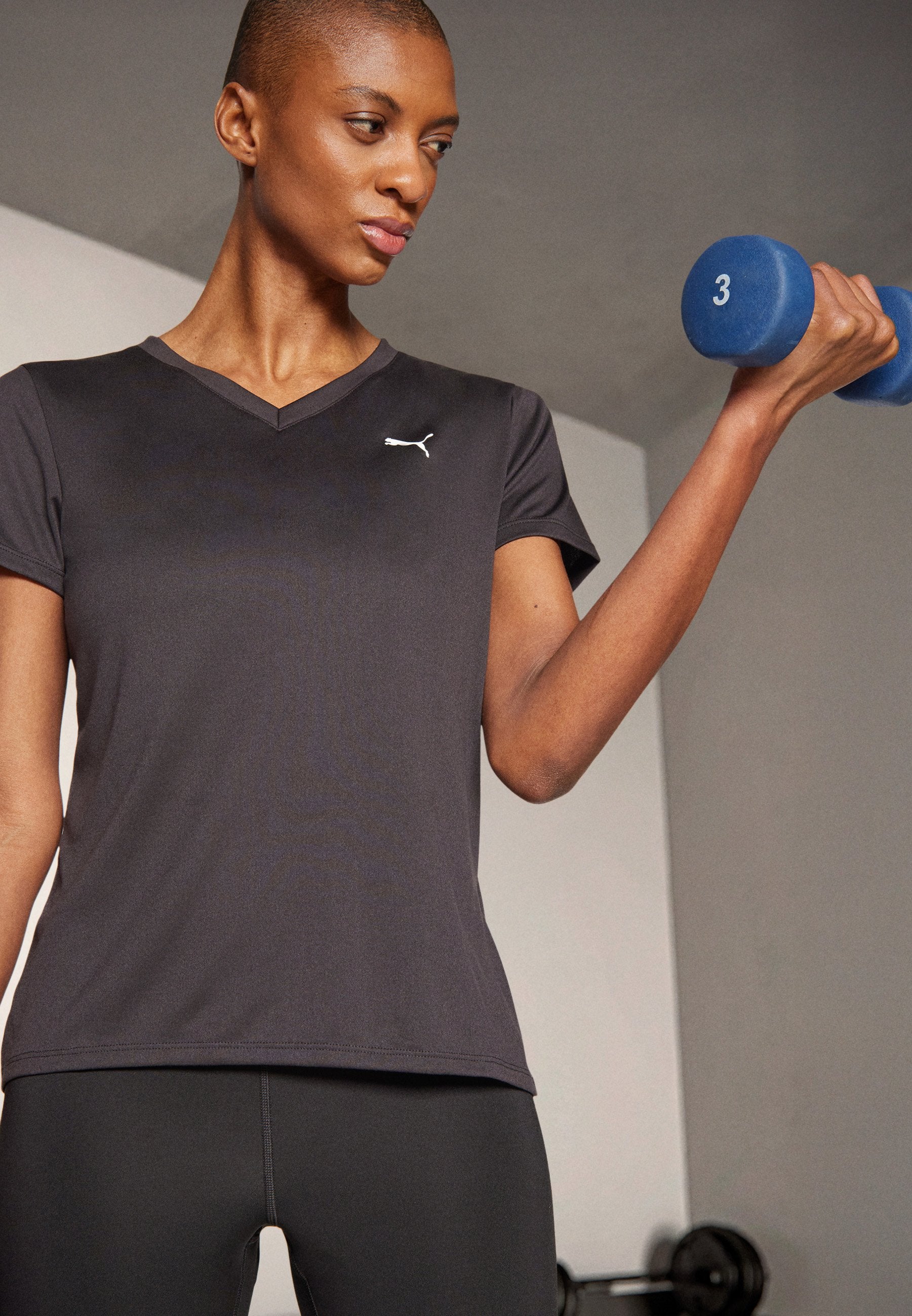 TAD ESSENTIAL V NECK TEE - T-shirt de sport - noir