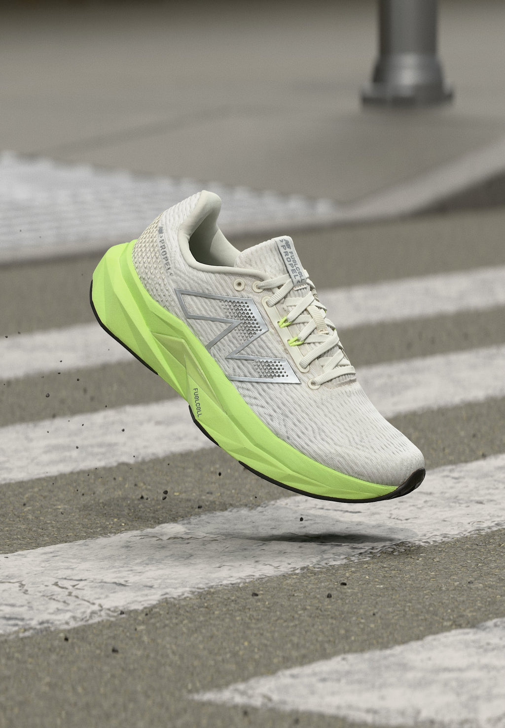 FUELCELL PROPEL V5 - Road running shoes - sea salt