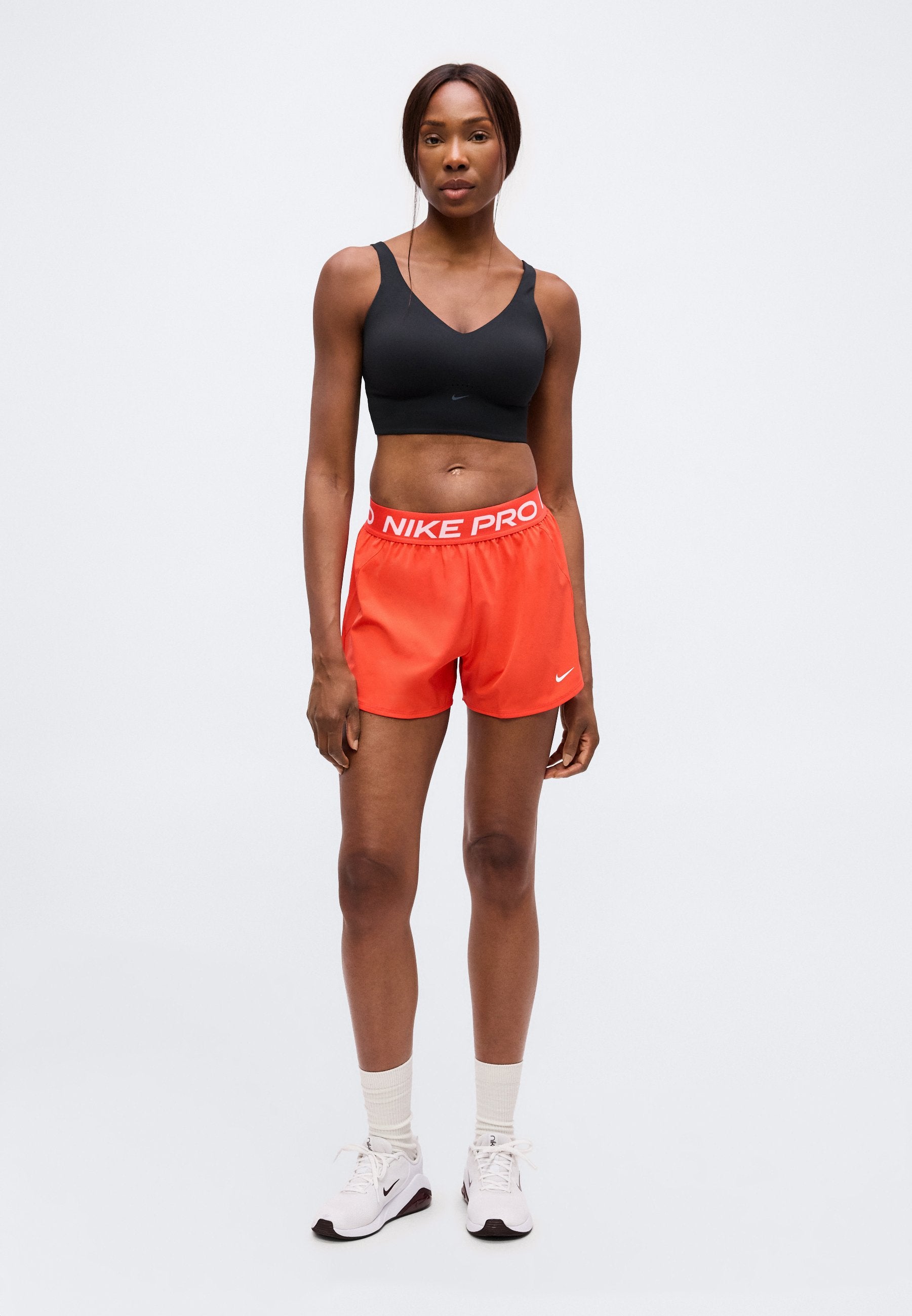 365 SHORT - Sports shorts - light crimson/white