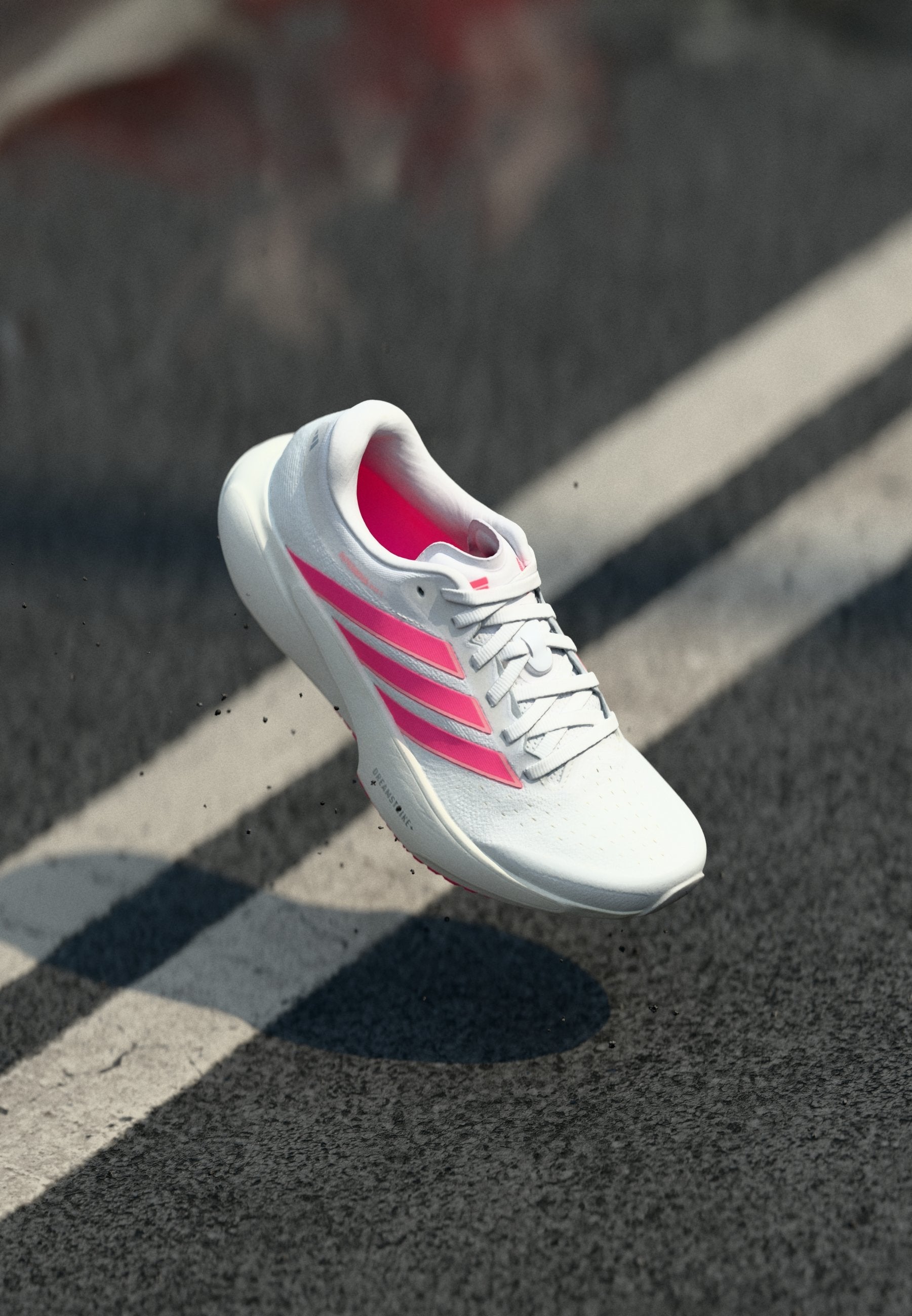 SÜPERNOVA RISE 3 W - Yol koşu ayakkabısı - footwear white/lucid pink/crystal white