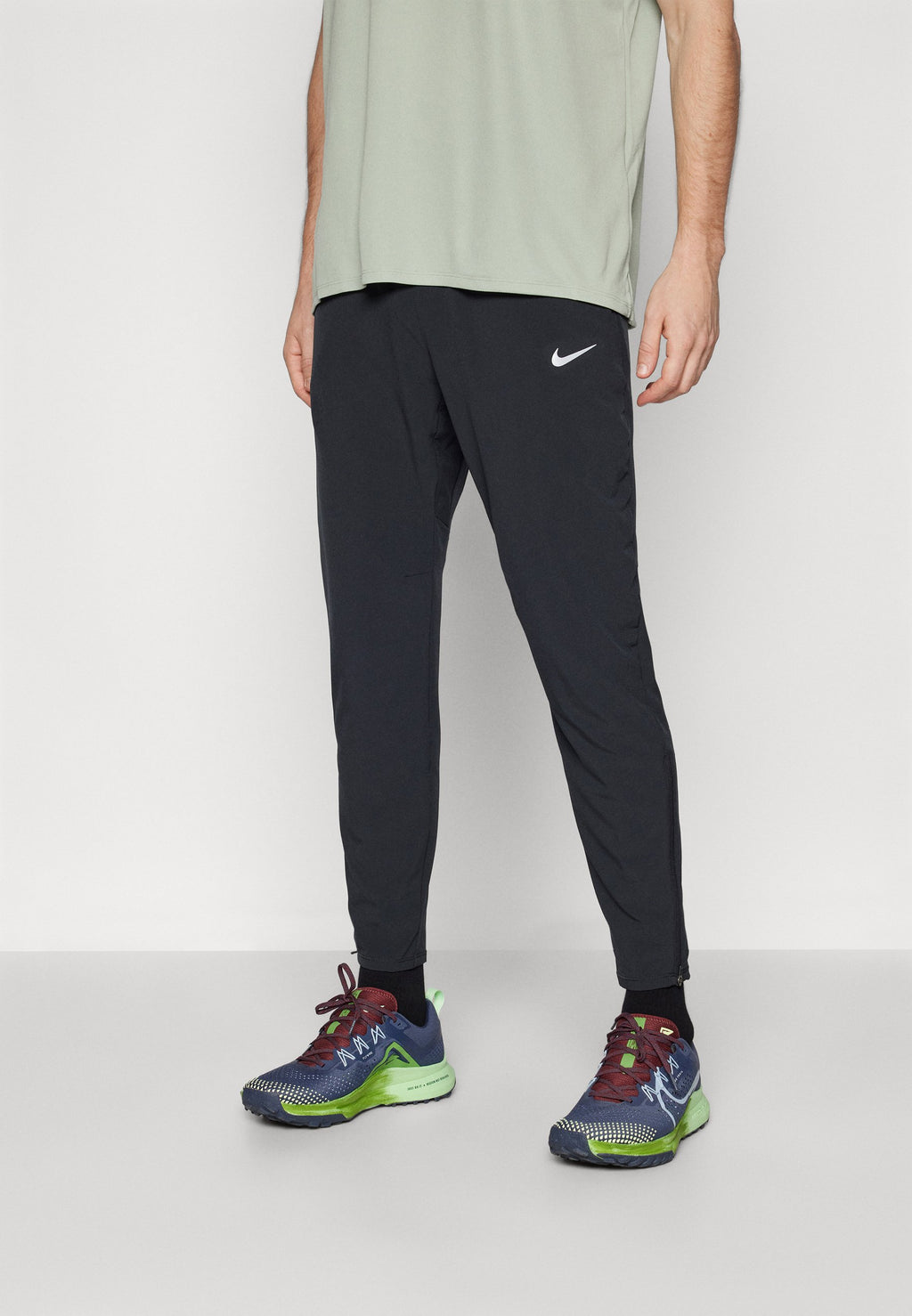 Tracksuit bottoms - black/reflective silver