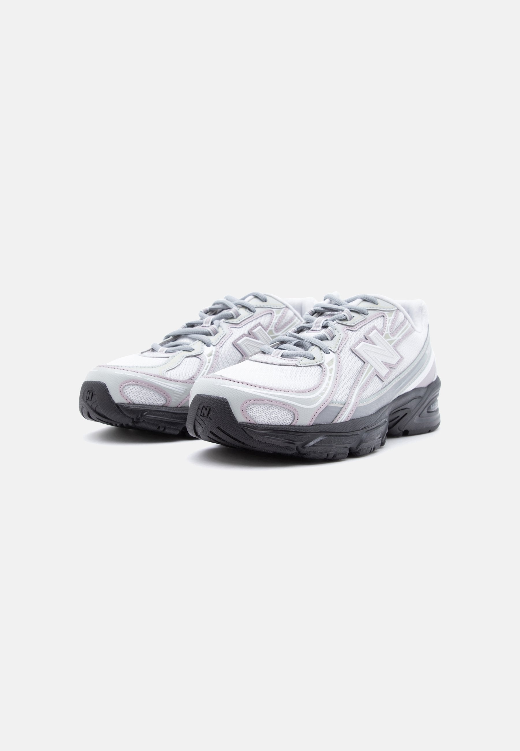 U740 UNISEX - Trainers - silver-coloured metallic/raincloud