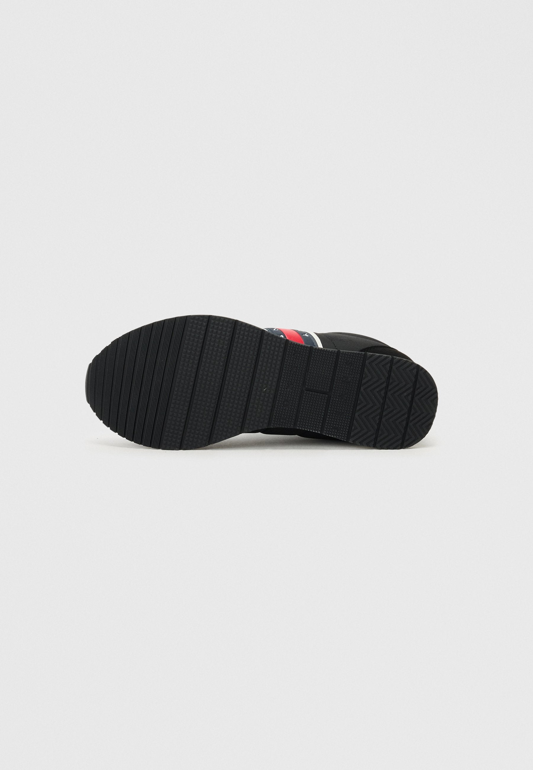 أحذية رياضية TJM CLASSIC RUNNER - سوداء