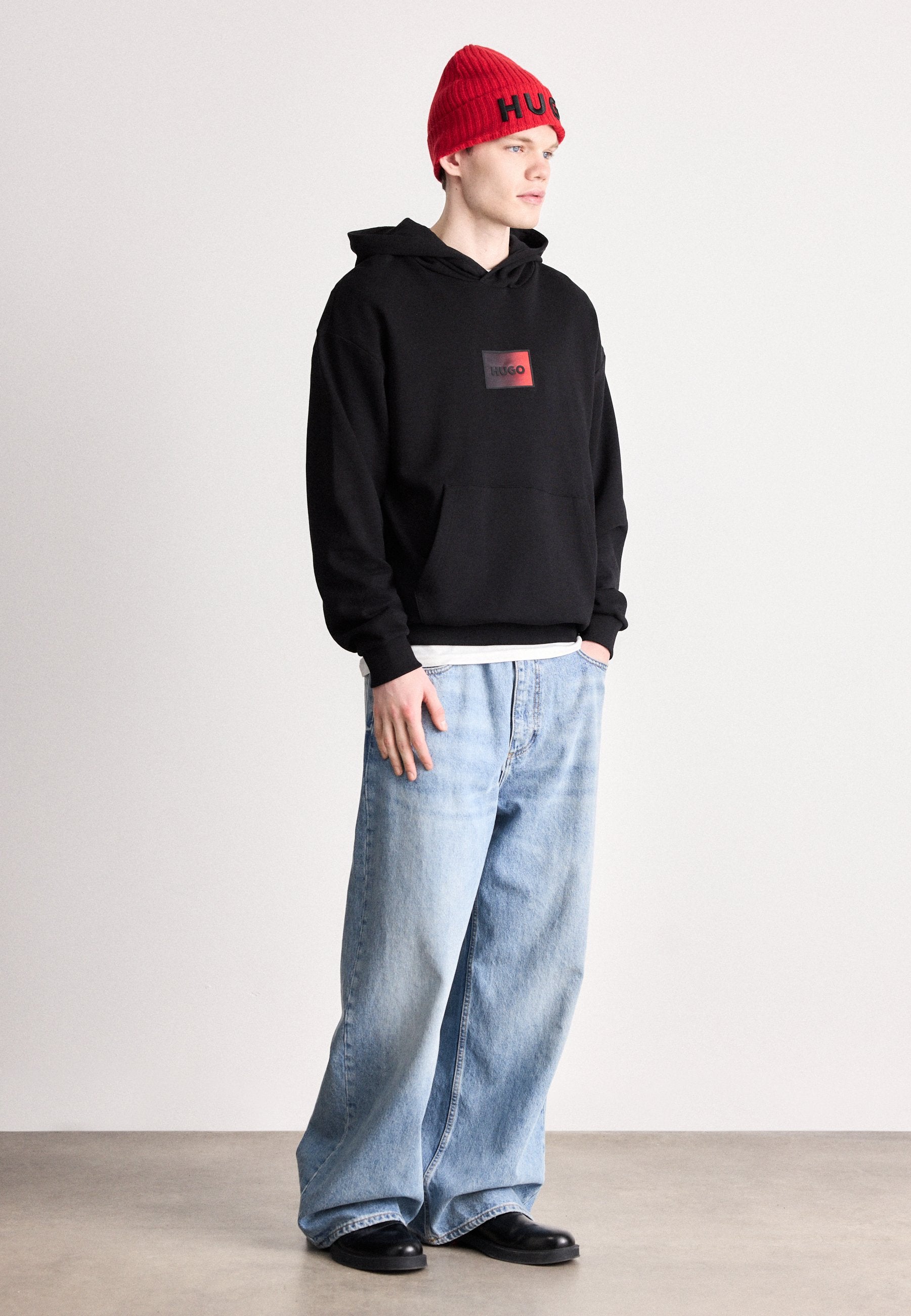 DANOHOOD - Hoodie - black