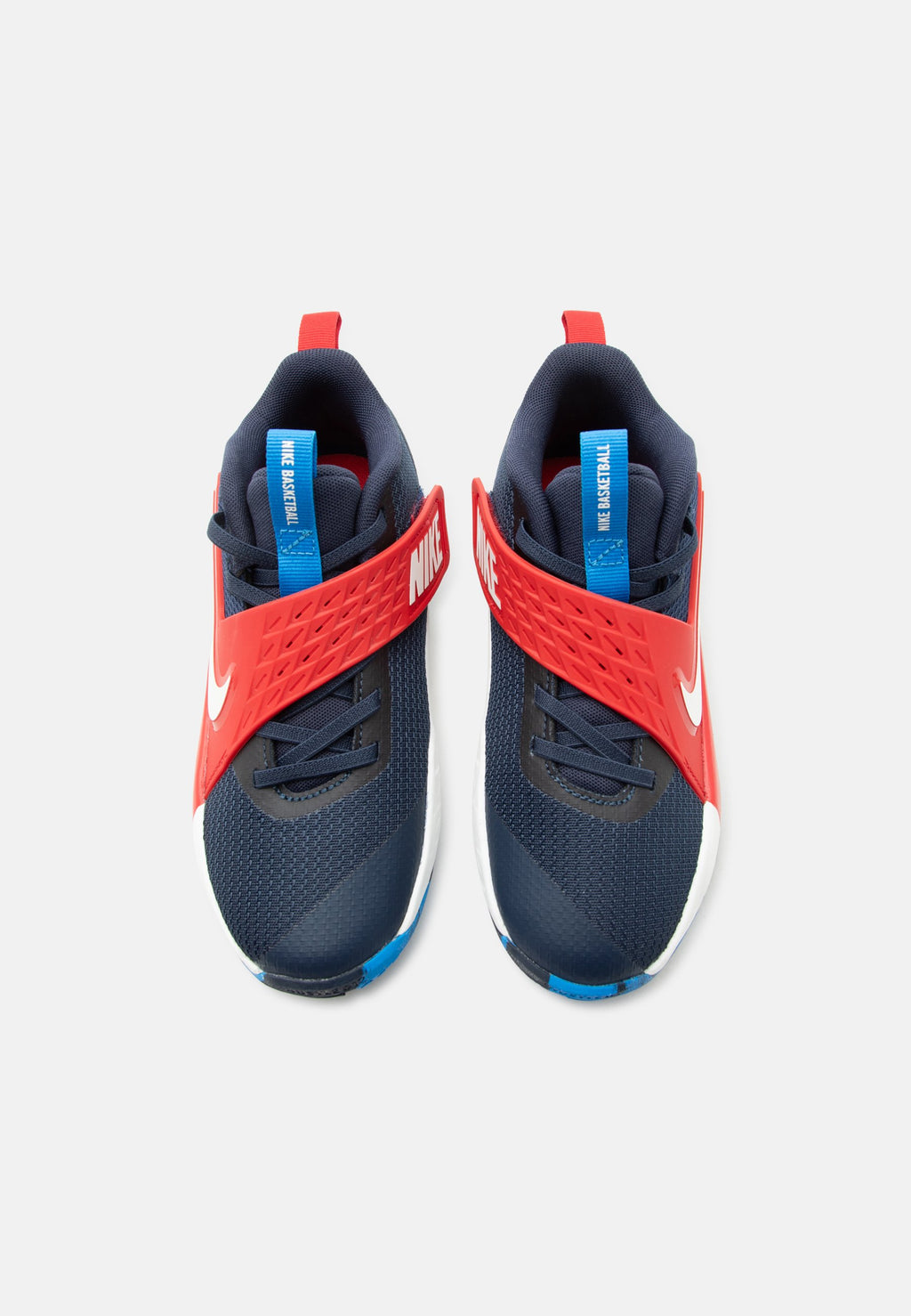 TEAM HUSTLE UNISEX - Basketball shoes - navy/sail/university red/photo blue