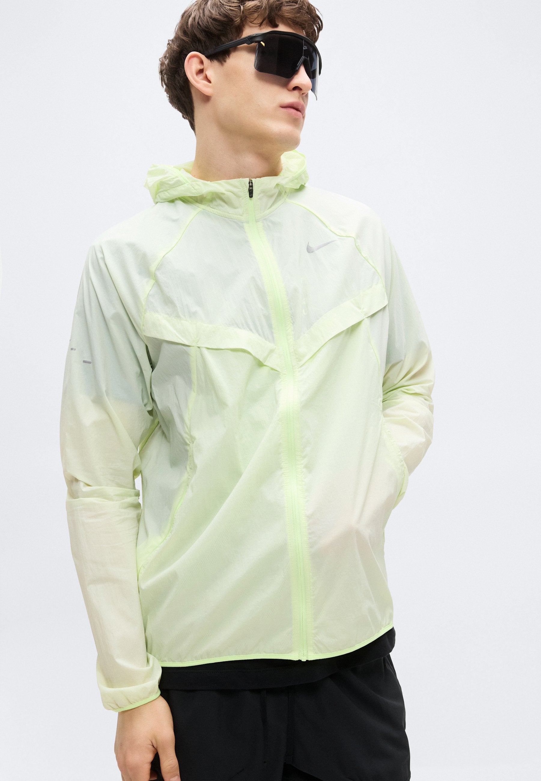 STRIDE JACKET - Windbreaker - barely volt