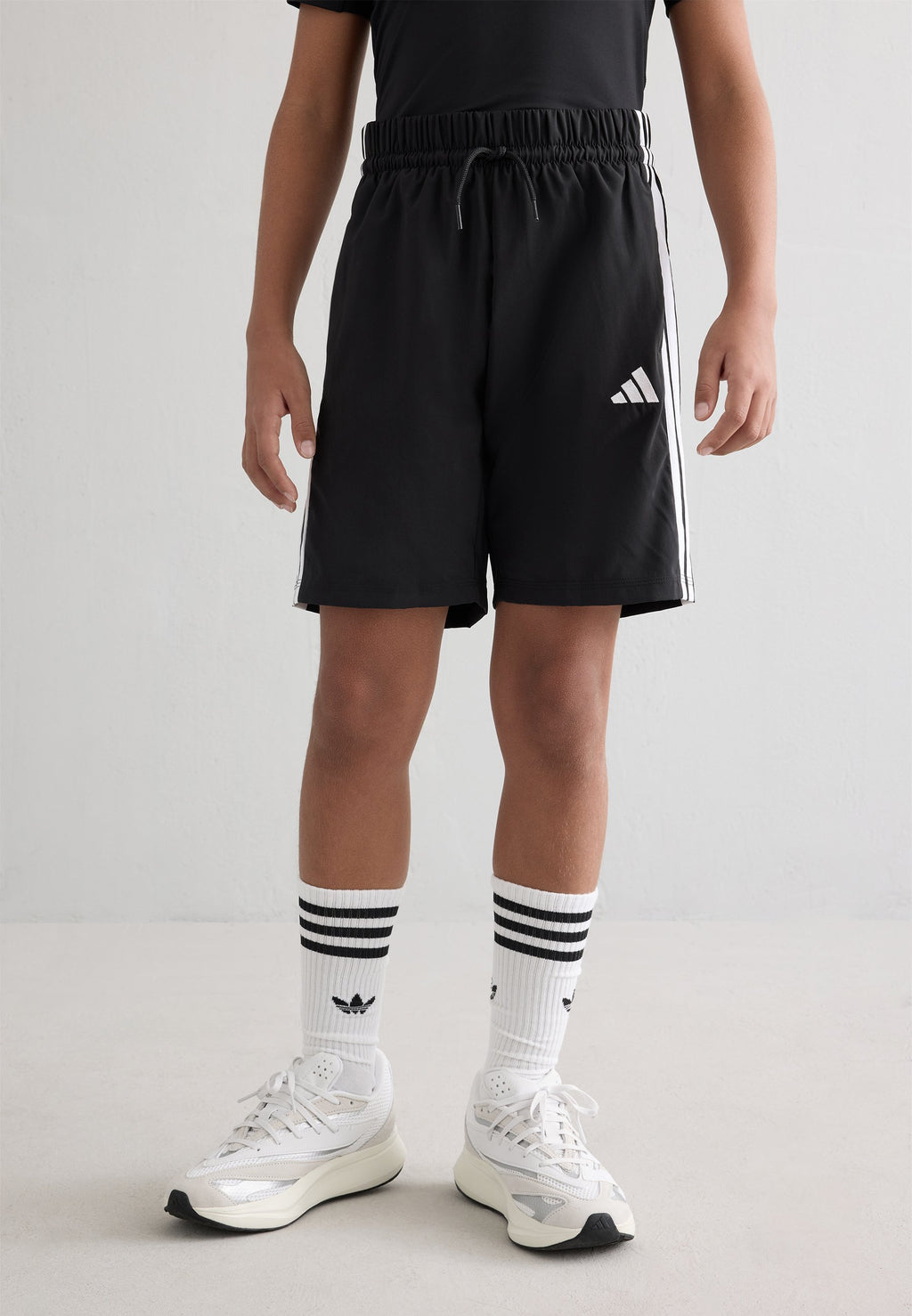 JUNIOR UNISEX - Sports shorts - black/white
