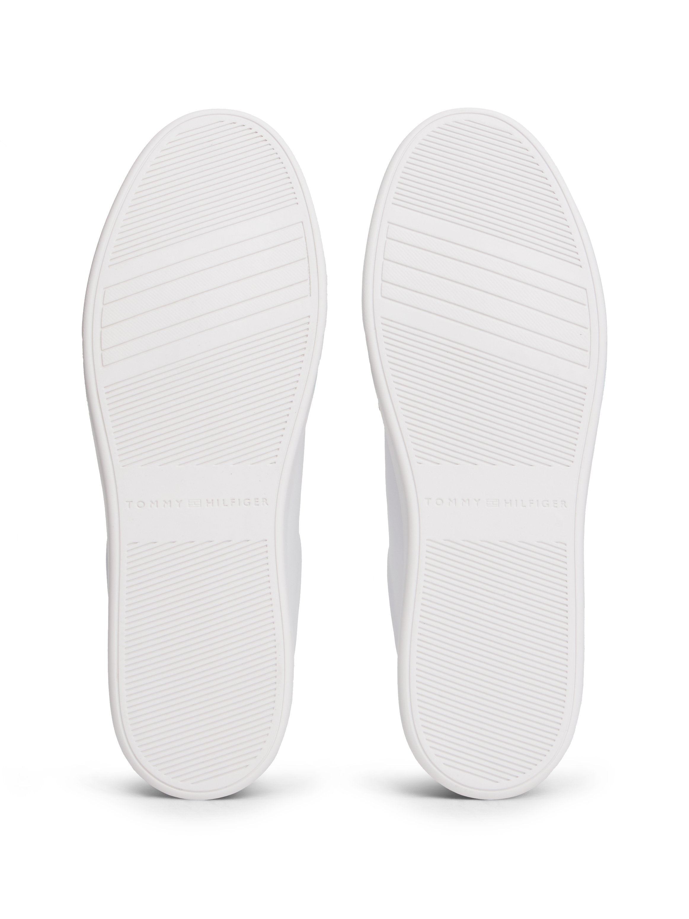 Trainers - white