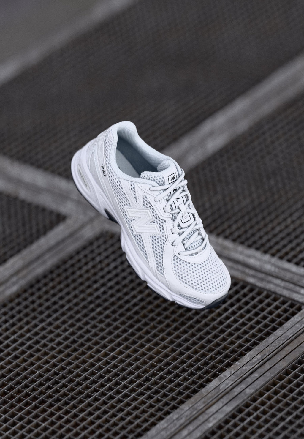 U740 UNISEX - Trainers - white