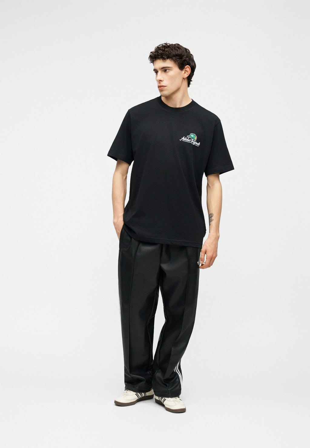 BOL KESİM UNISEX GRAFİK - Baskılı Tişört - siyah