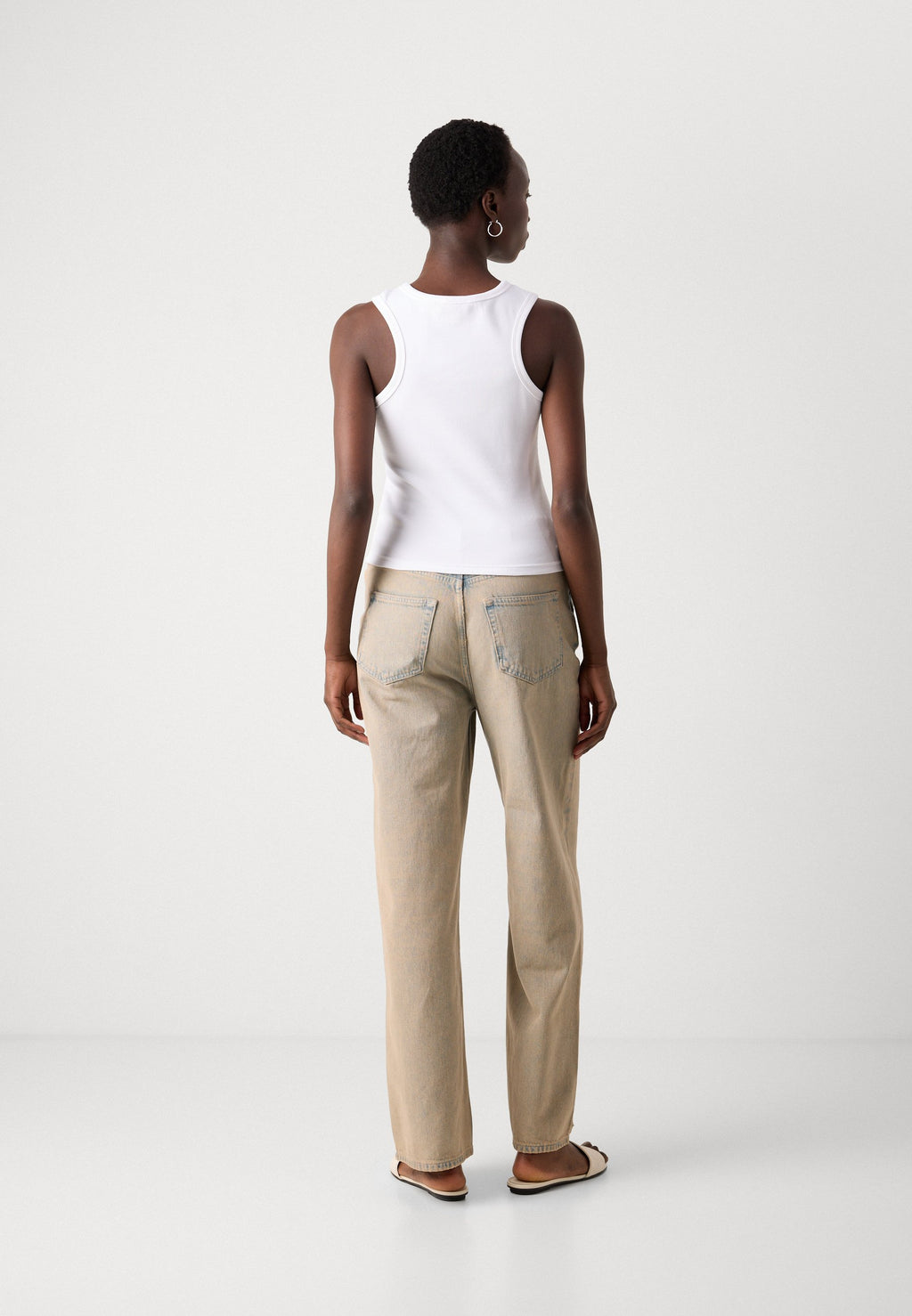 Top - brilliant white
