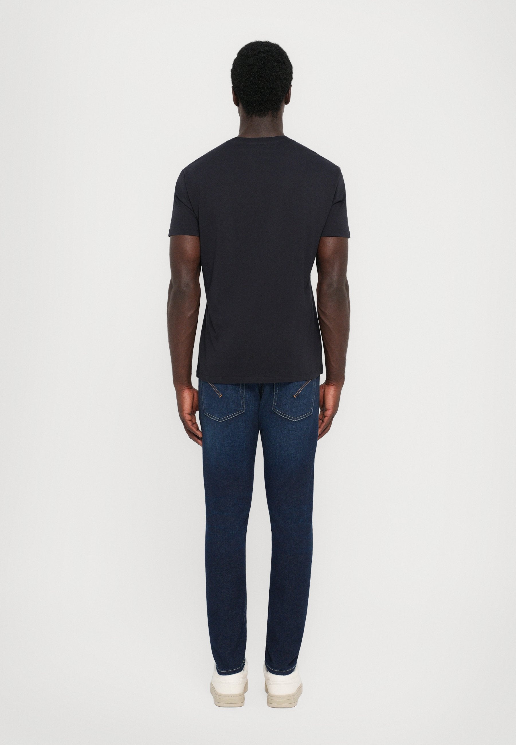 TEE-SHIRT COUPE CLASSIQUE - T-shirt basique - bleu marine profond