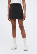 BEYOND SIDE SNAP SKORT - Sports skirt - black