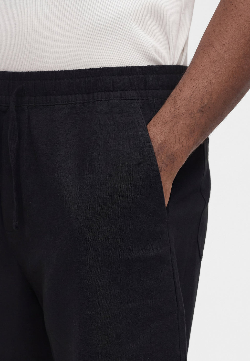 EASY - Shorts - black