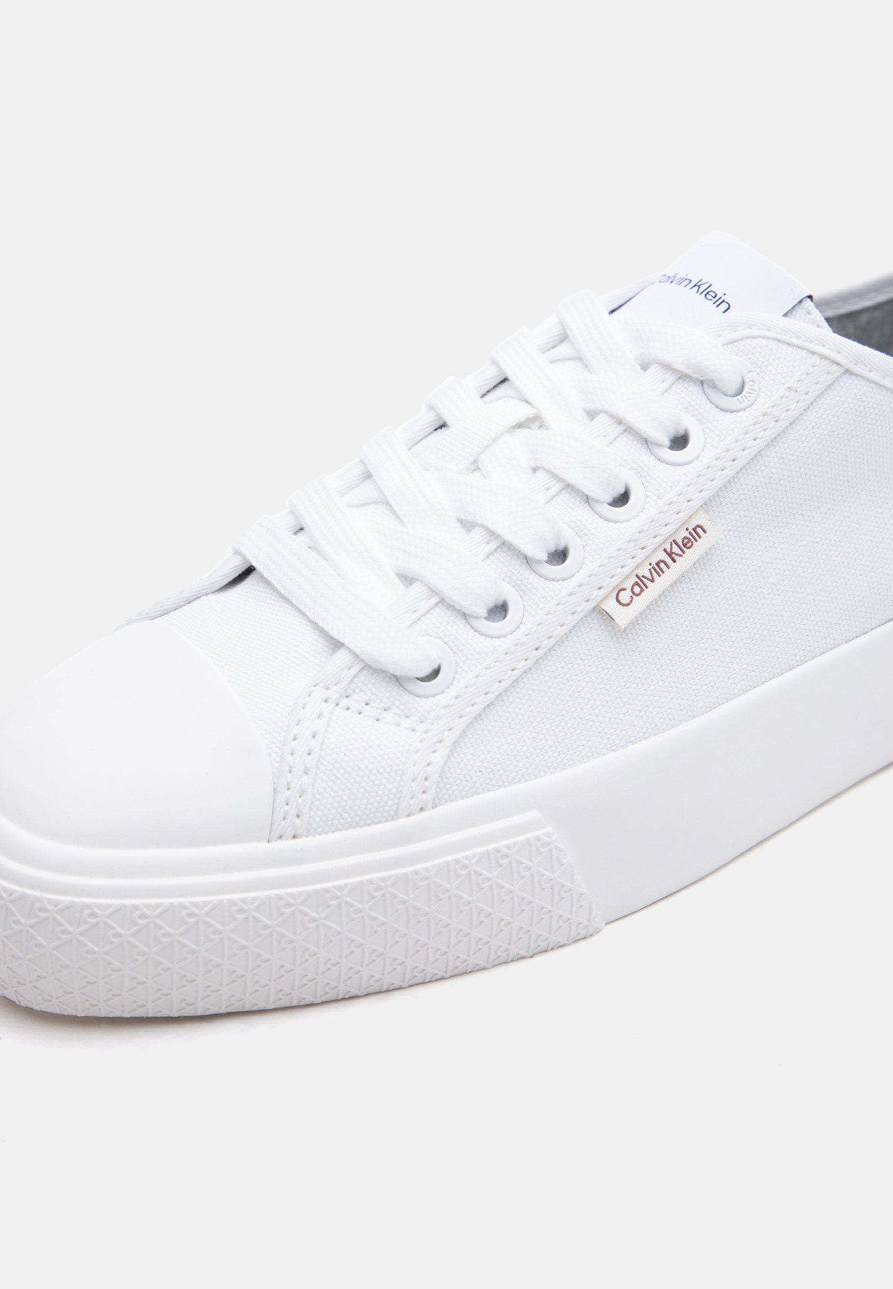 Trainers - bright white
