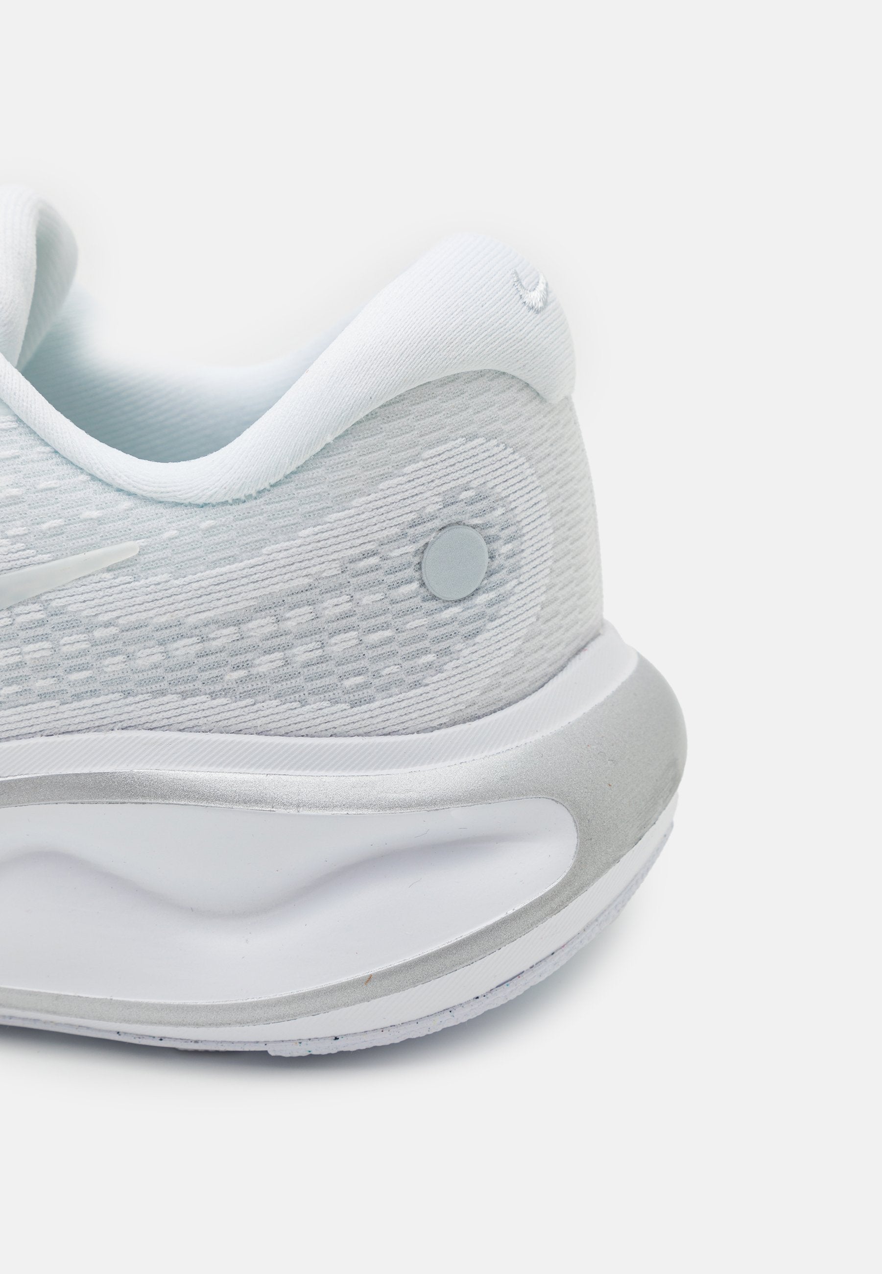 JOURNEY RUN - Road running shoes - white/pure platinum/metallic silver