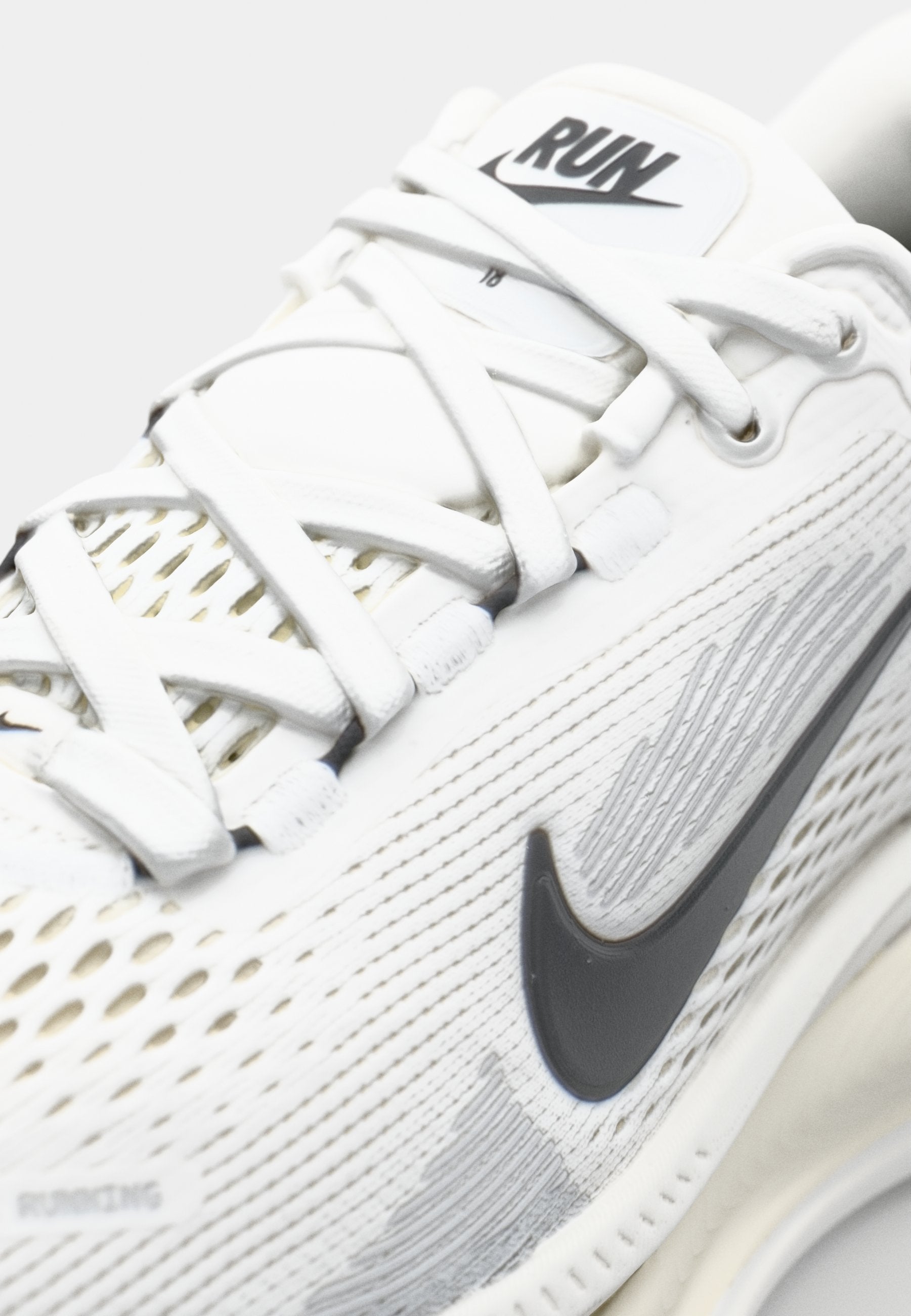 VOMERO 18 - Road running shoes - summit white/black/coconut milk