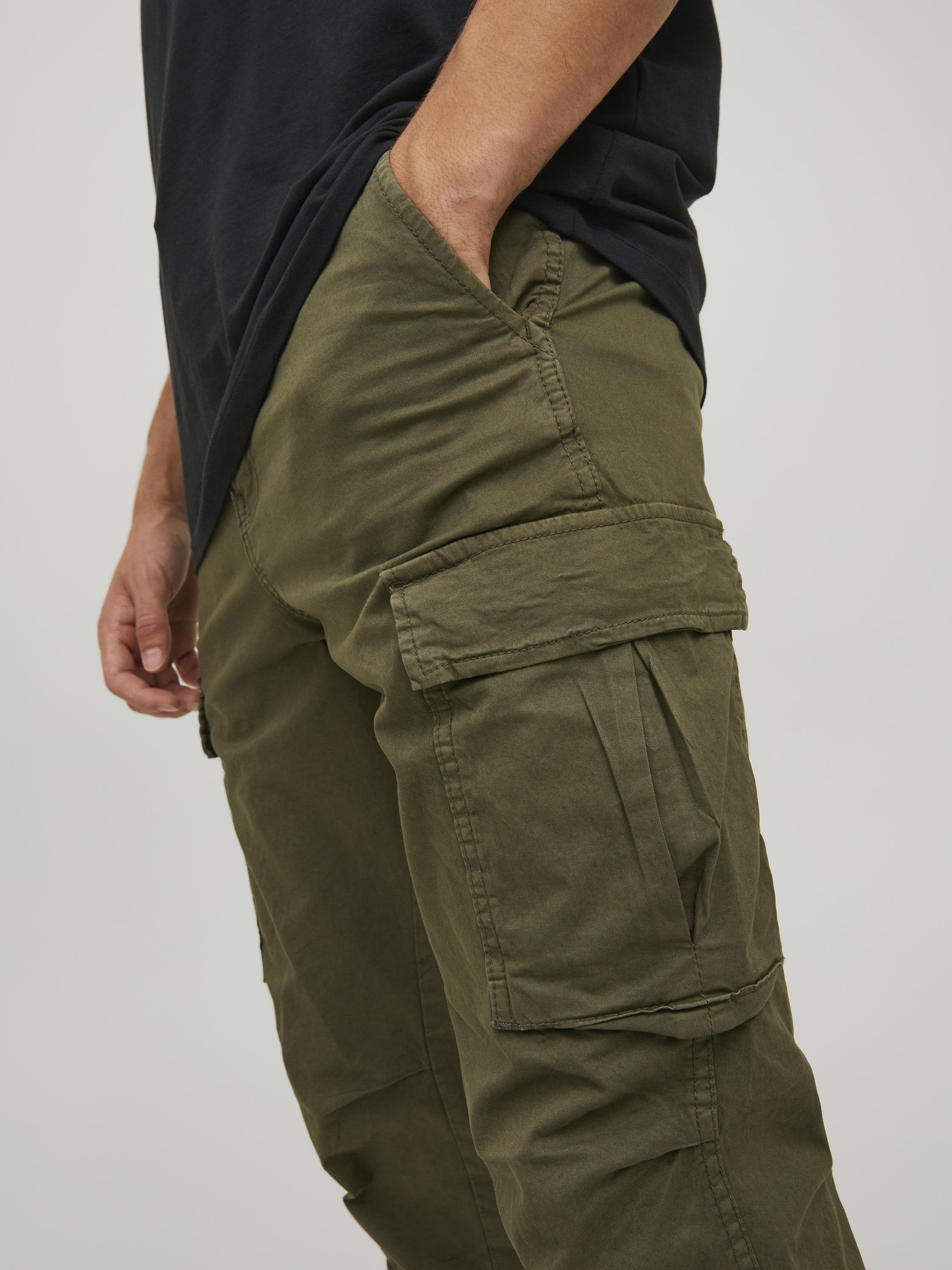 JPSTACE JJTUCKER AMA TAPERED FIT - Cargo trousers - Green