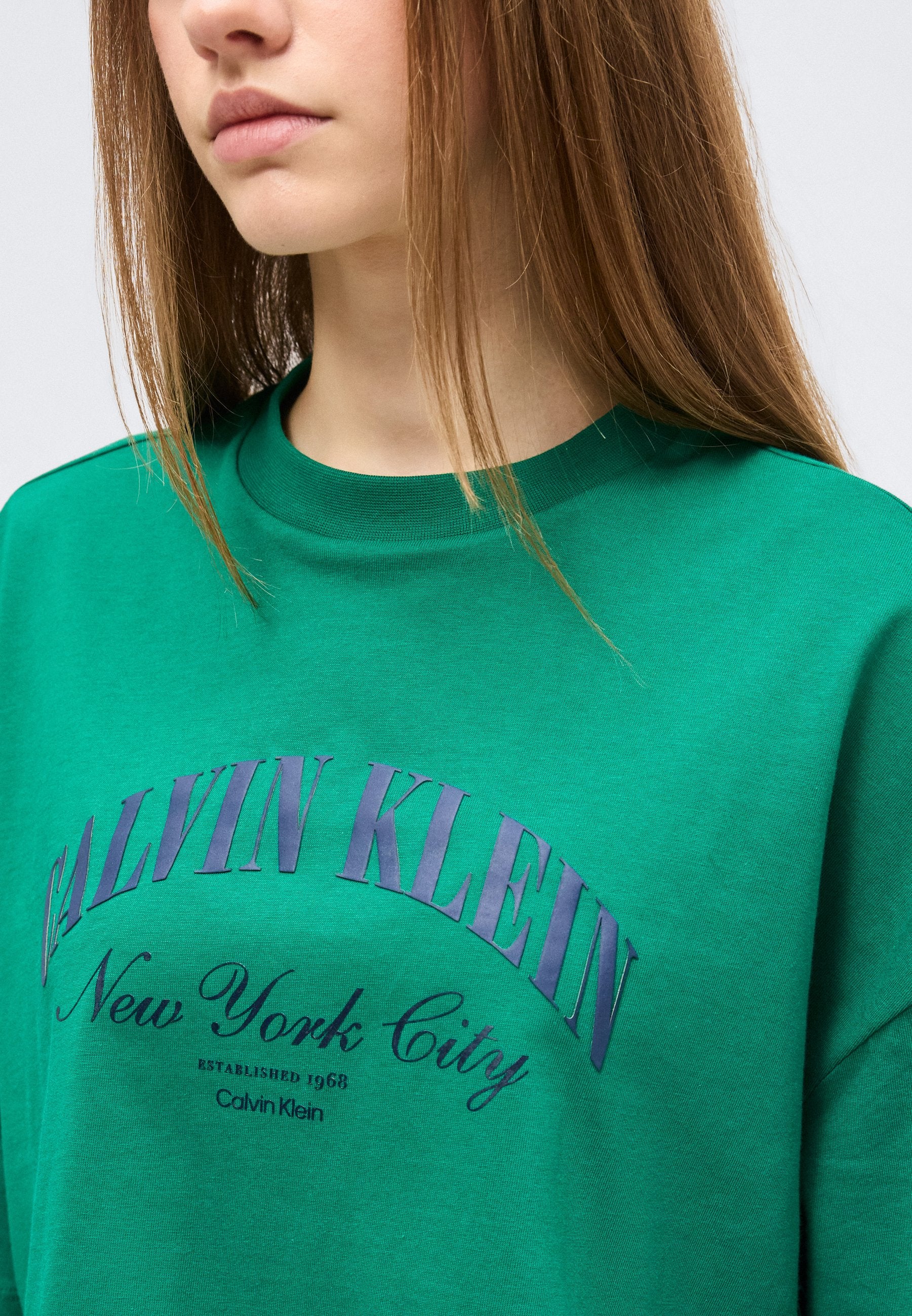 CROPPED BOXY HERITAGE CREST - Print T-shirt - enchanted forest