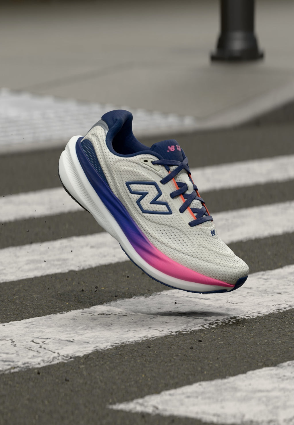 1080V15 - Trainers - sea salt
