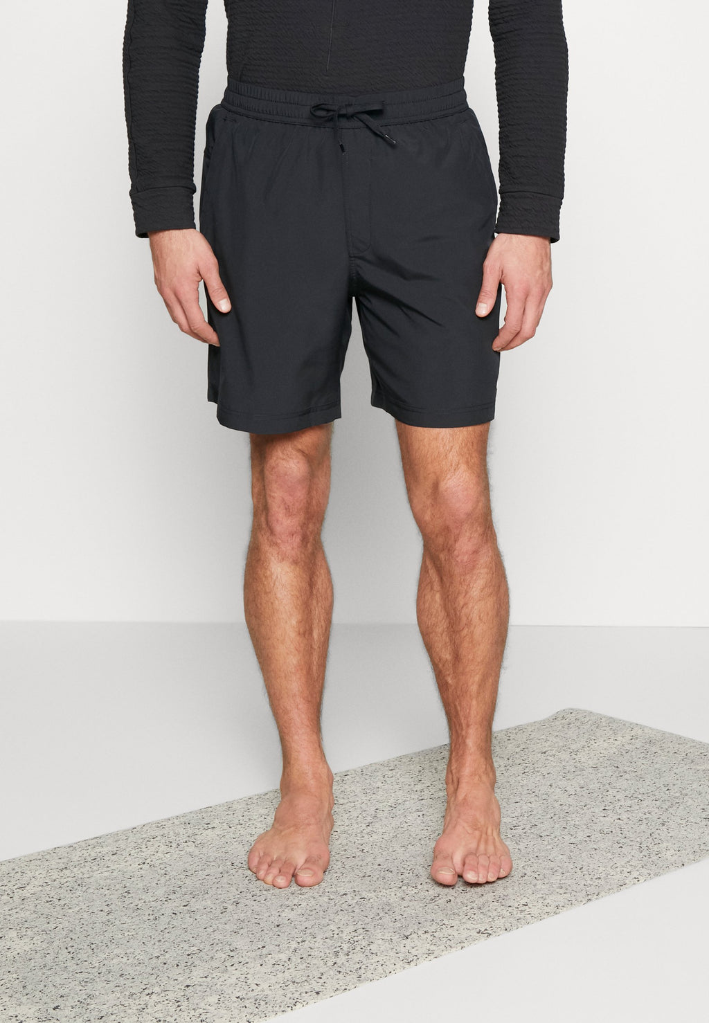 FORM SHORT - Sports shorts - black