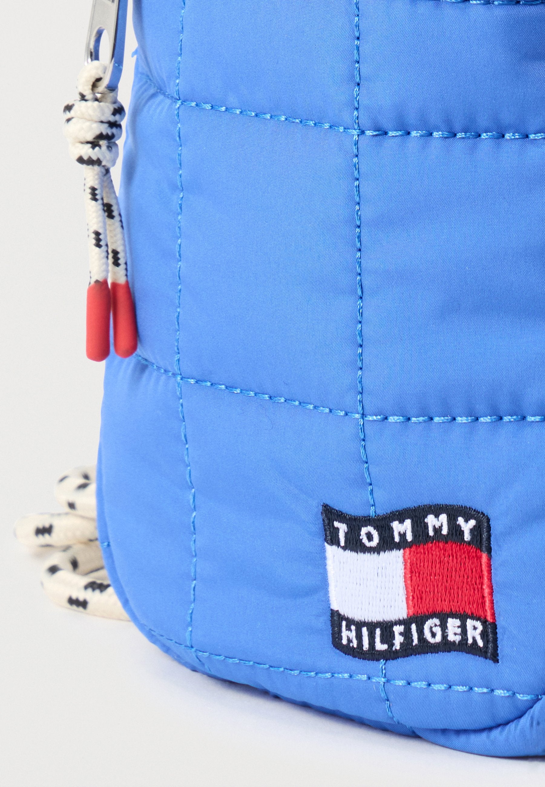 KIDS' WAVY FLAG QUILTED PHONE POUCH - Cross body bag - empire blue