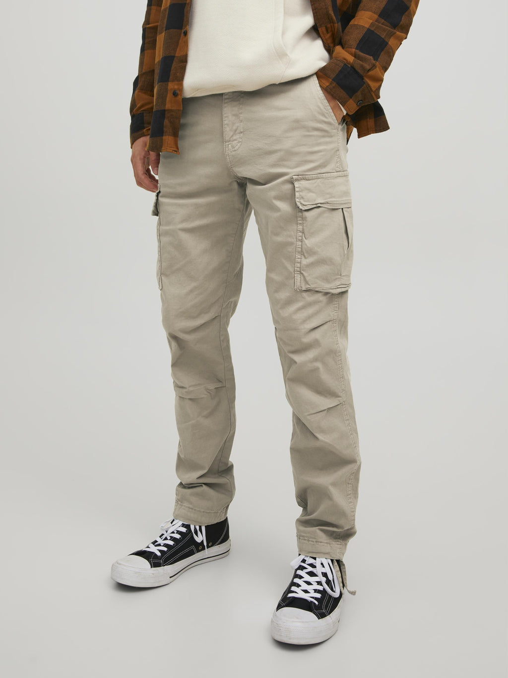JPSTACE JJTUCKER AMA TAPERED FIT - Cargo trousers - Brown