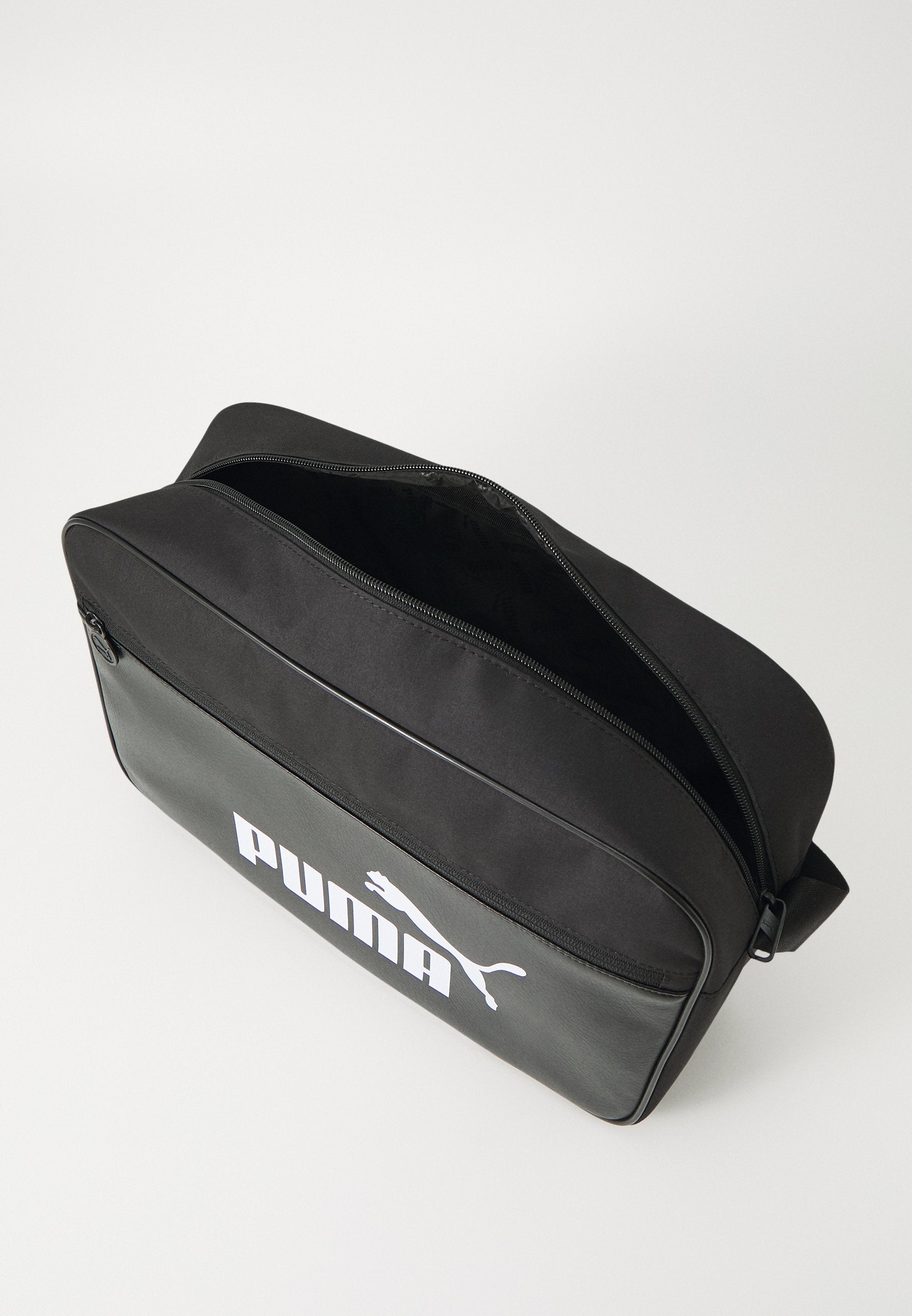 CAMPUS MEDIUM REPORTER BAG UNISEX - Cross body bag - black