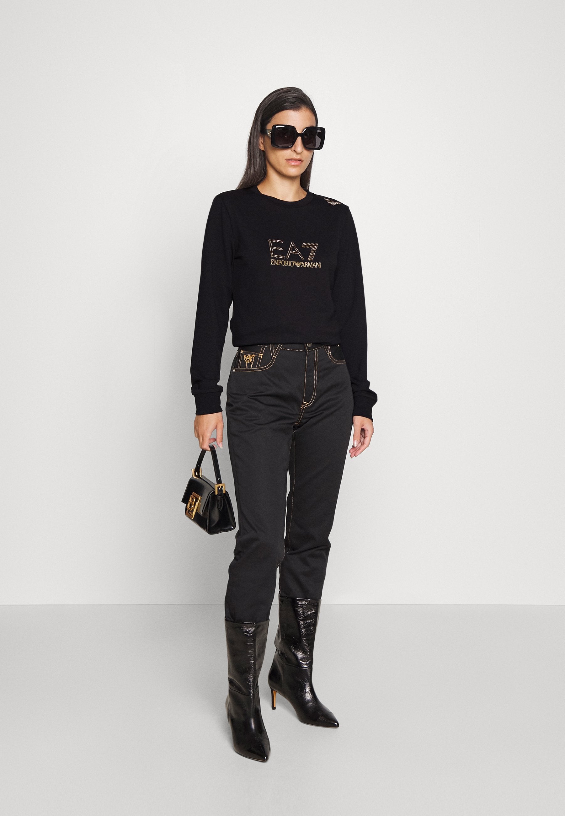 Sweatshirt - black