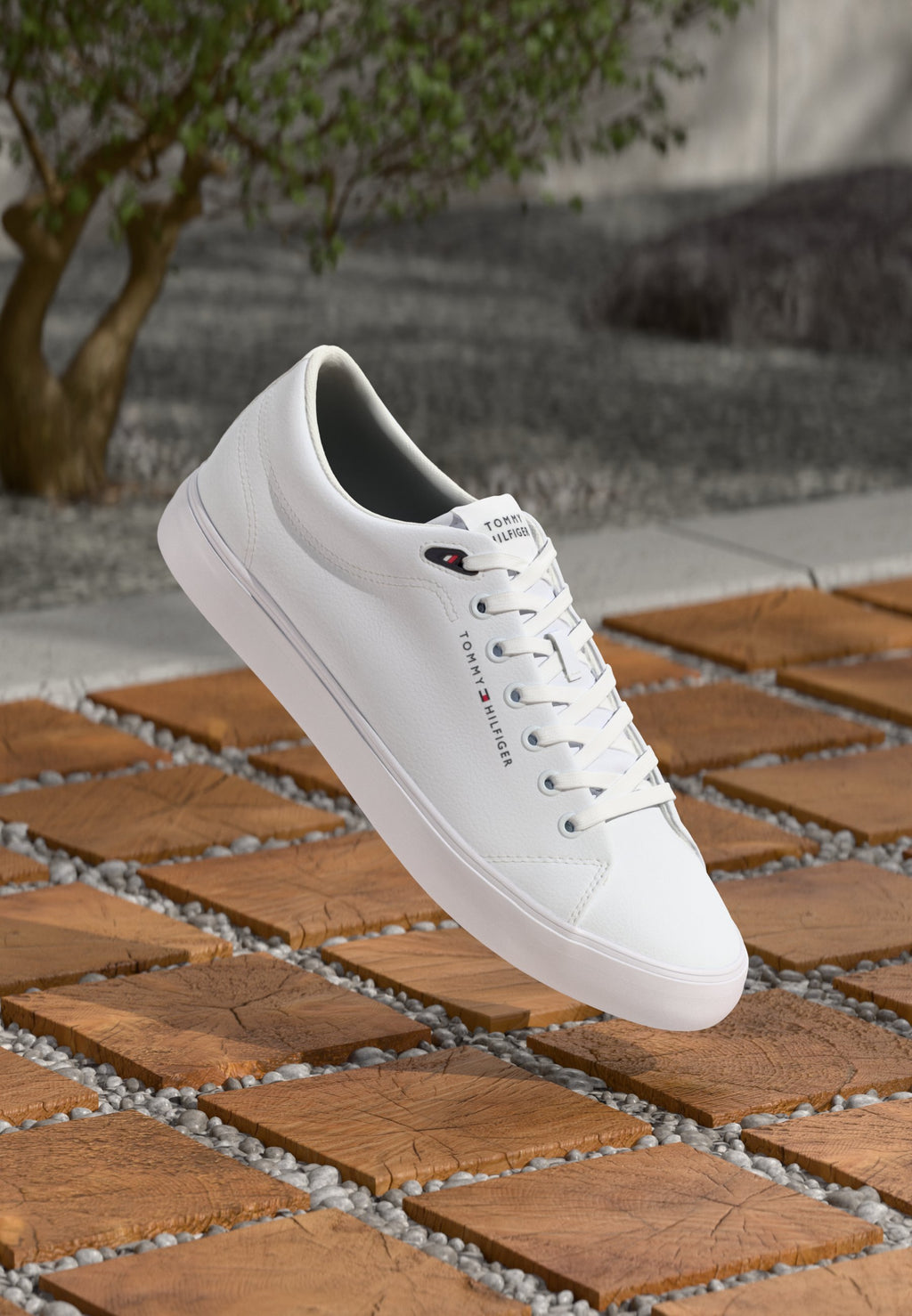 LOGO TRAINERS WITH LEATHER - Trainers - white