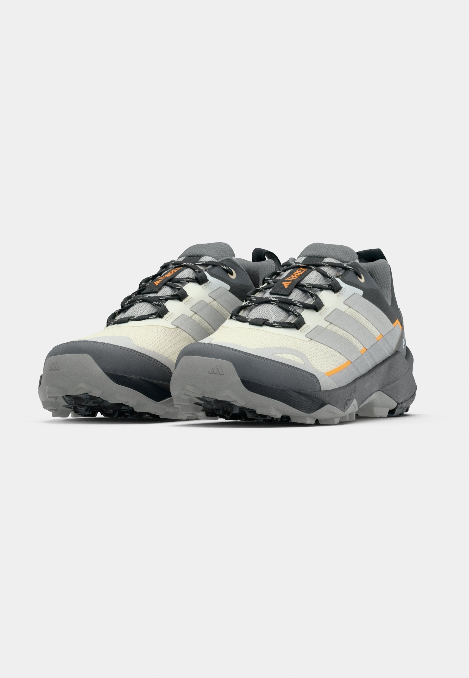 SKYCHASER AX5 - Hiking shoes - off white/matte silver-coloured/grey three