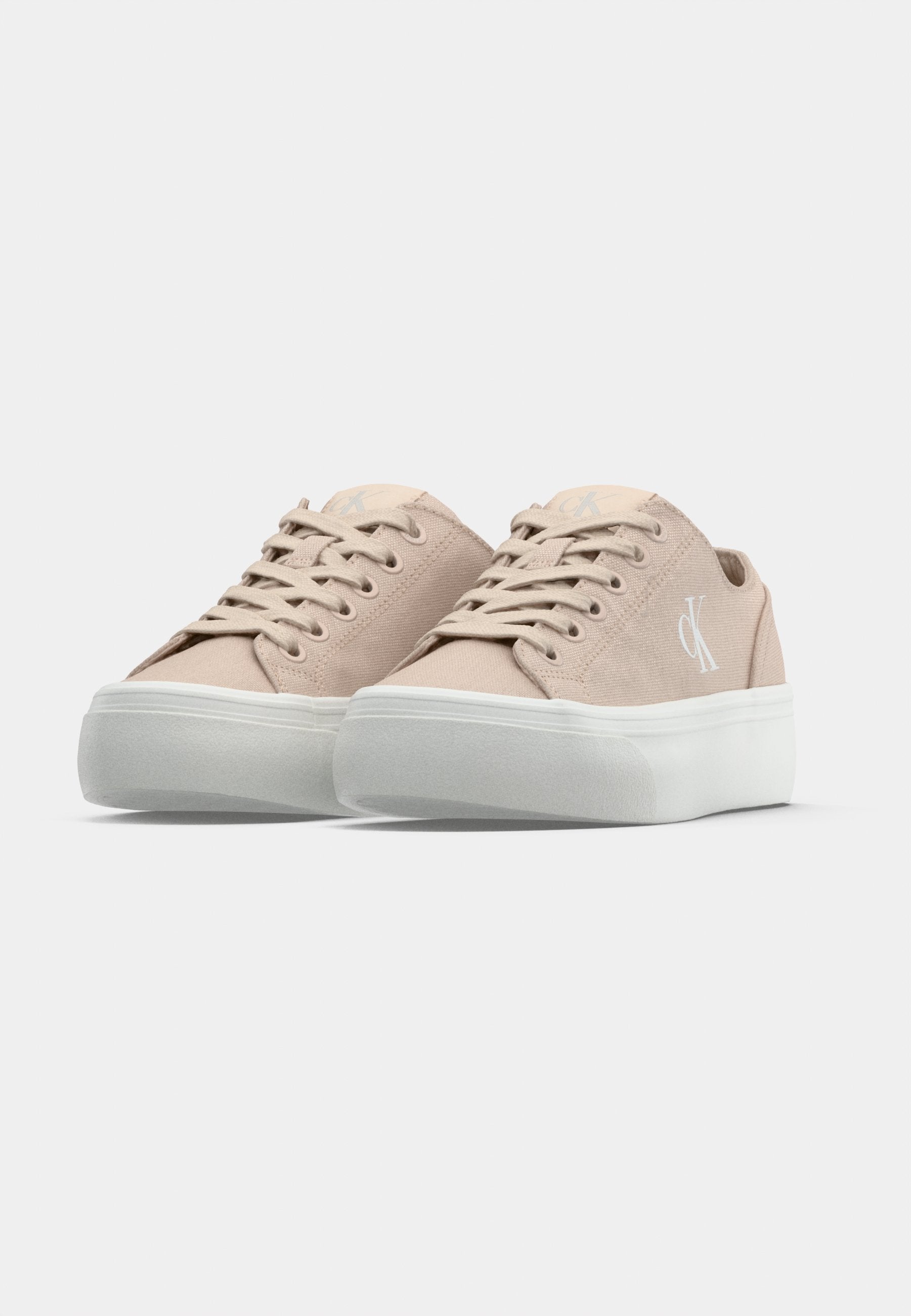 Trainers - whisper pink