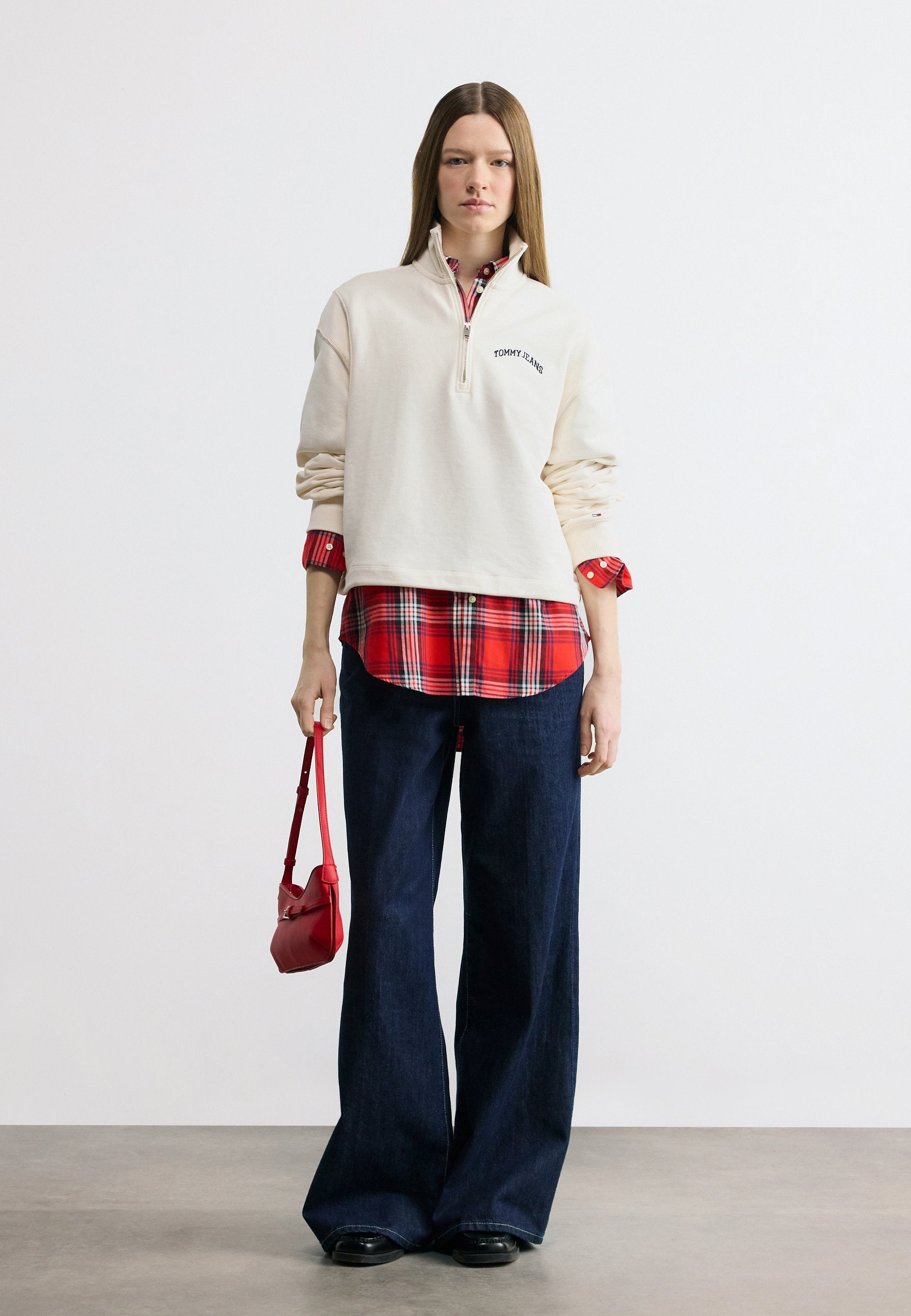 LOGO EMBROIDERY RELAXED QUARTER-ZIP SWEATSHIRT - Sweatshirt - ancient white