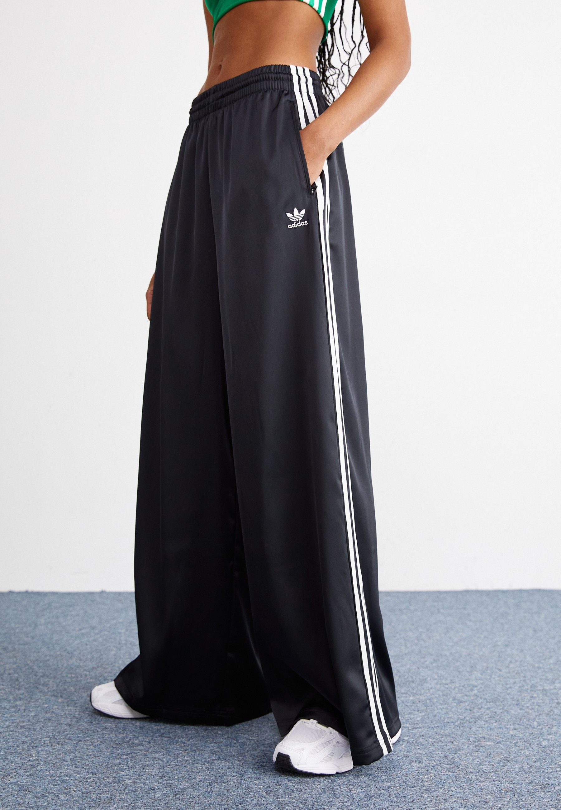 Tracksuit bottoms - black