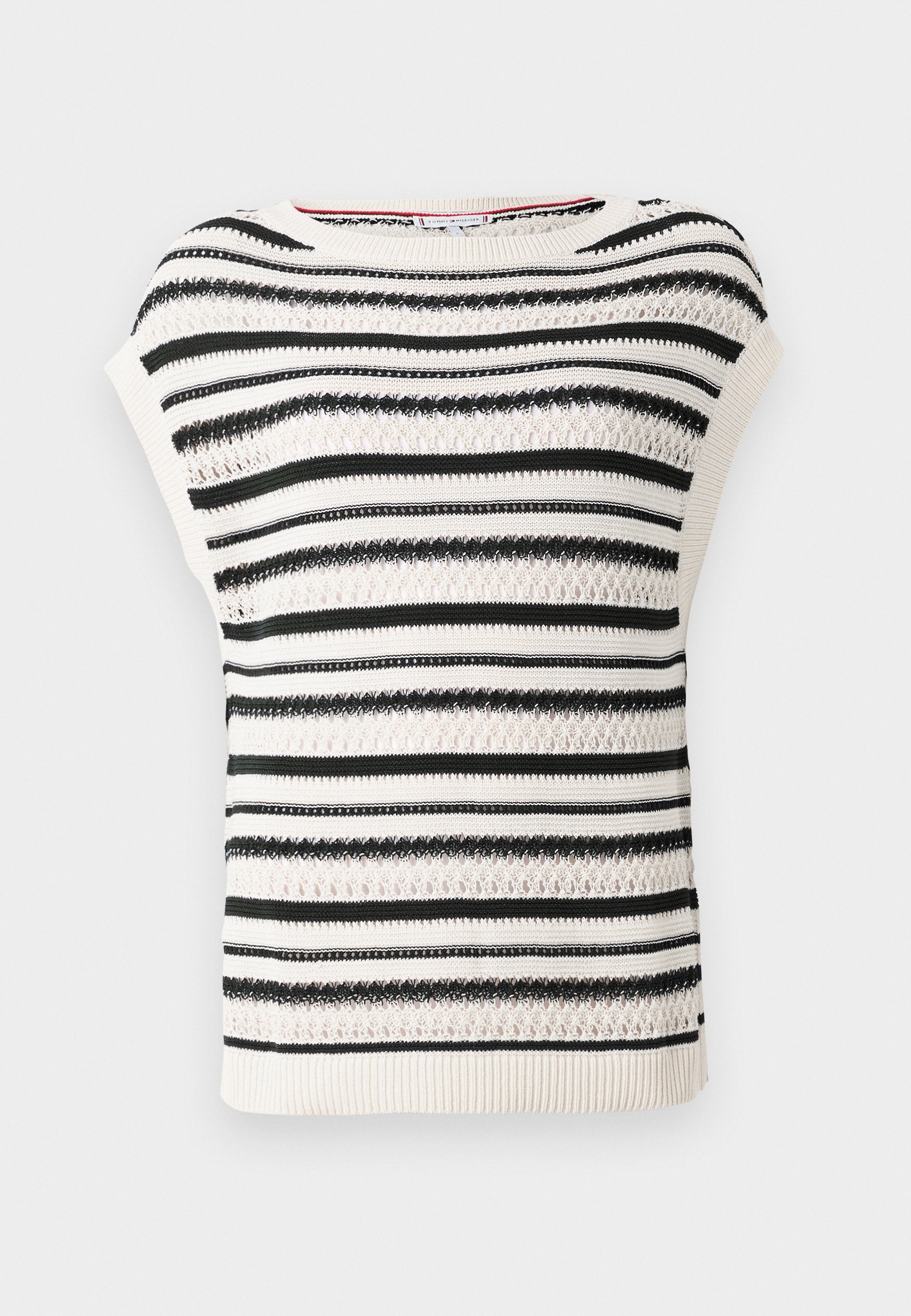 Top - desert sand dune/dark