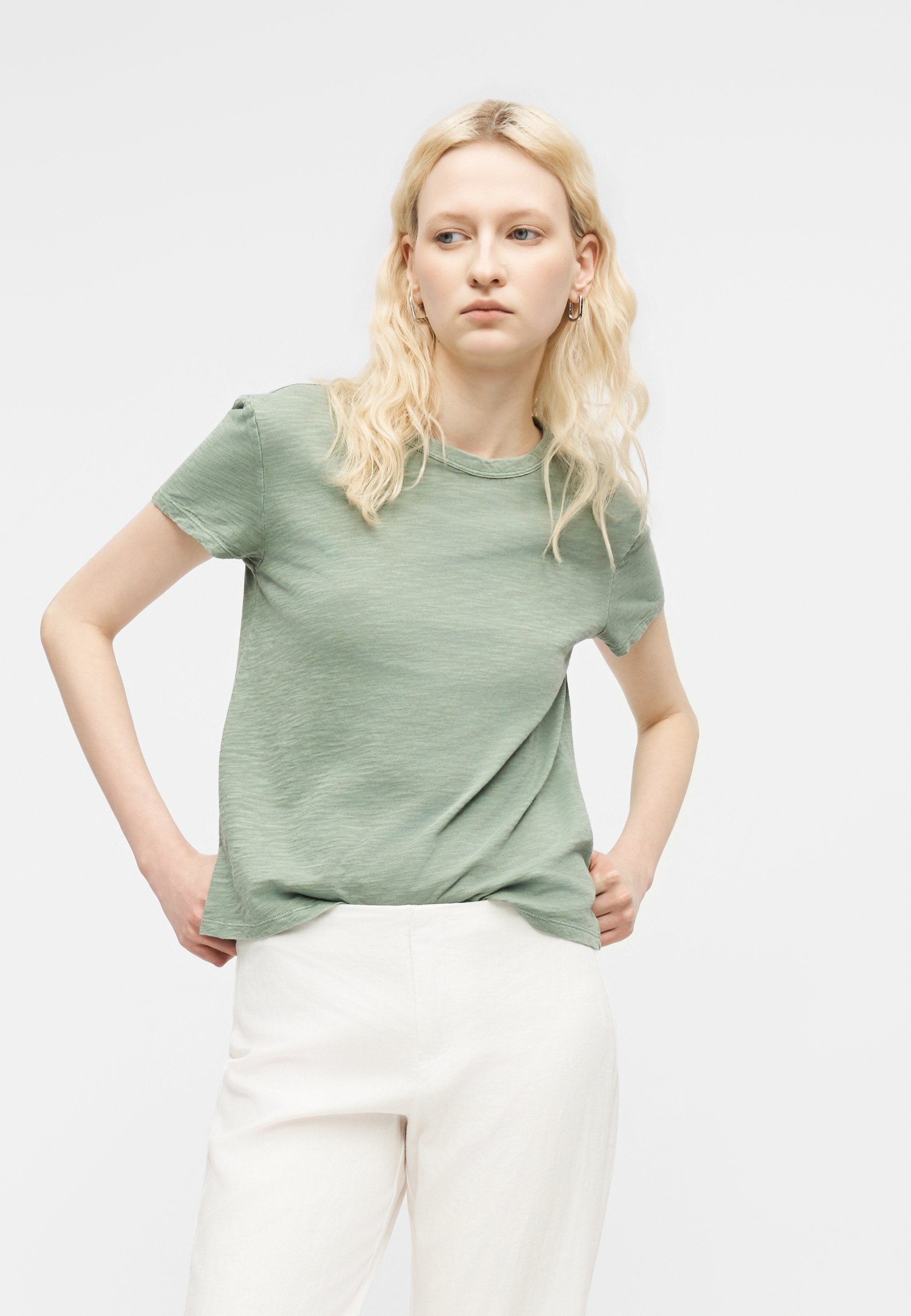 TEE - Basic T-shirt - sage