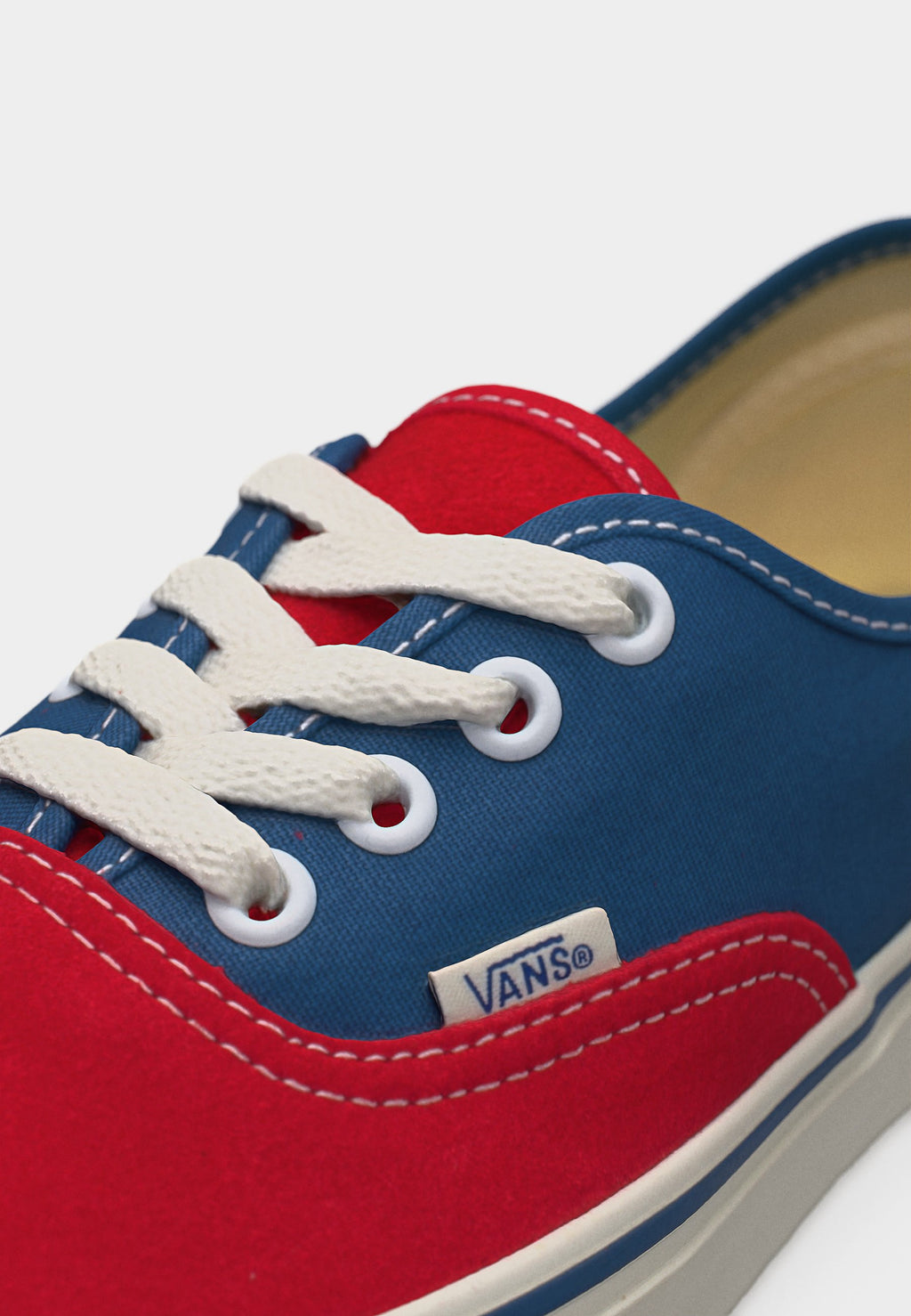 AUTHENTIC - Skate shoes - primary racing red