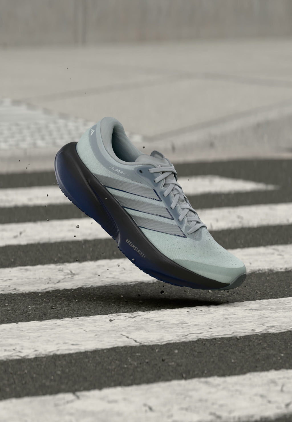 SUPERNOVA RISE 3 M - Road running shoes - silver-coloured/iron metallic/tech indigo