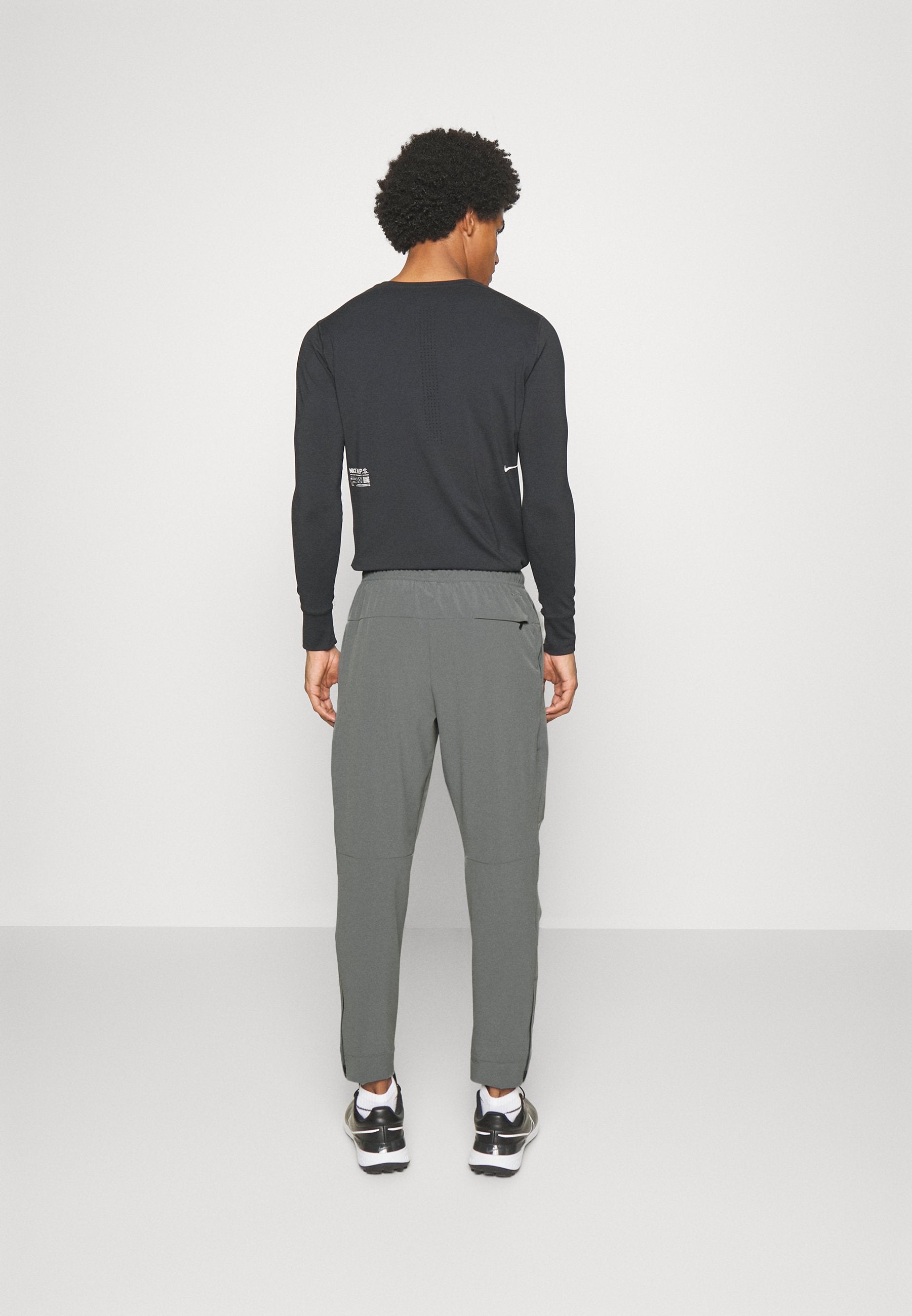 UNLIMITED - Tracksuit bottoms - smoke grey/black/reflective silver