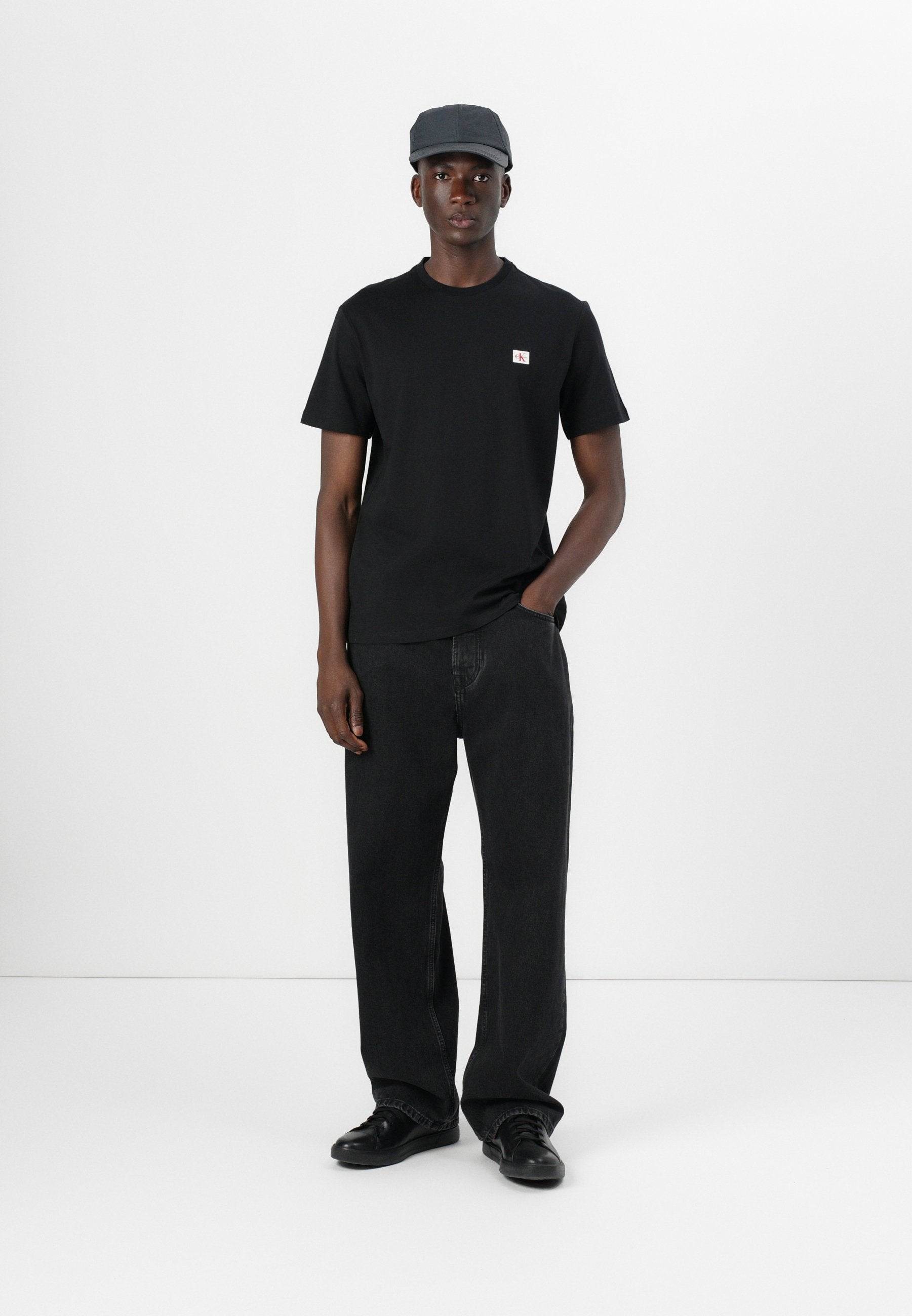 SS BADGE TEE 2PK - Basic T-shirt - black/bright white