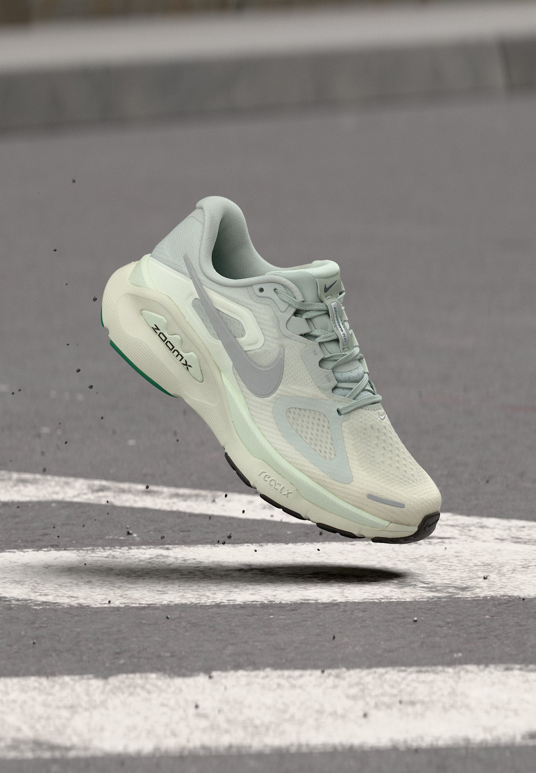STRUCTURE PLUS - Road running shoes - light silver-coloured/metallic silver-coloured/coconut milk/arctic green