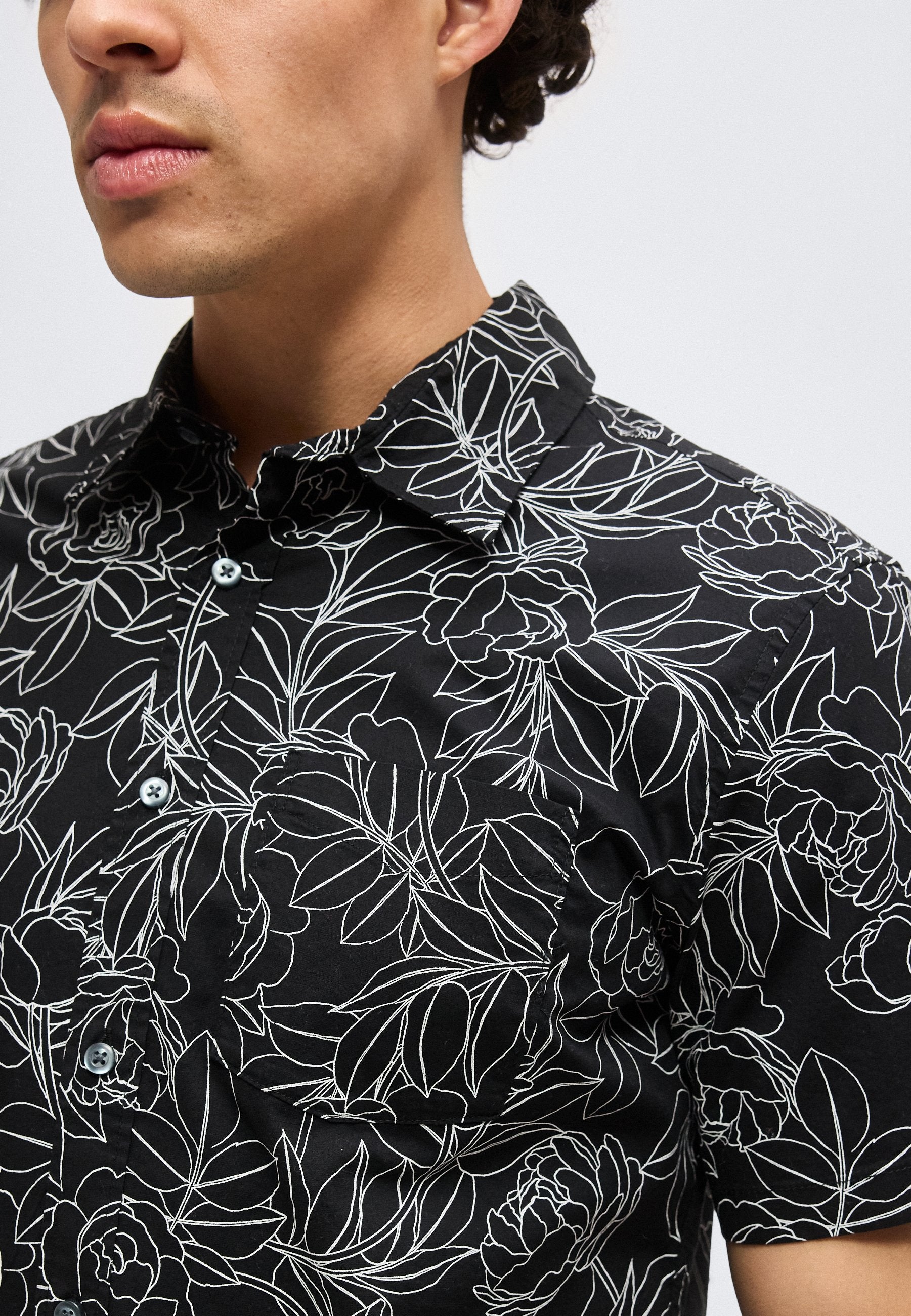 STANDARD - Shirt - black